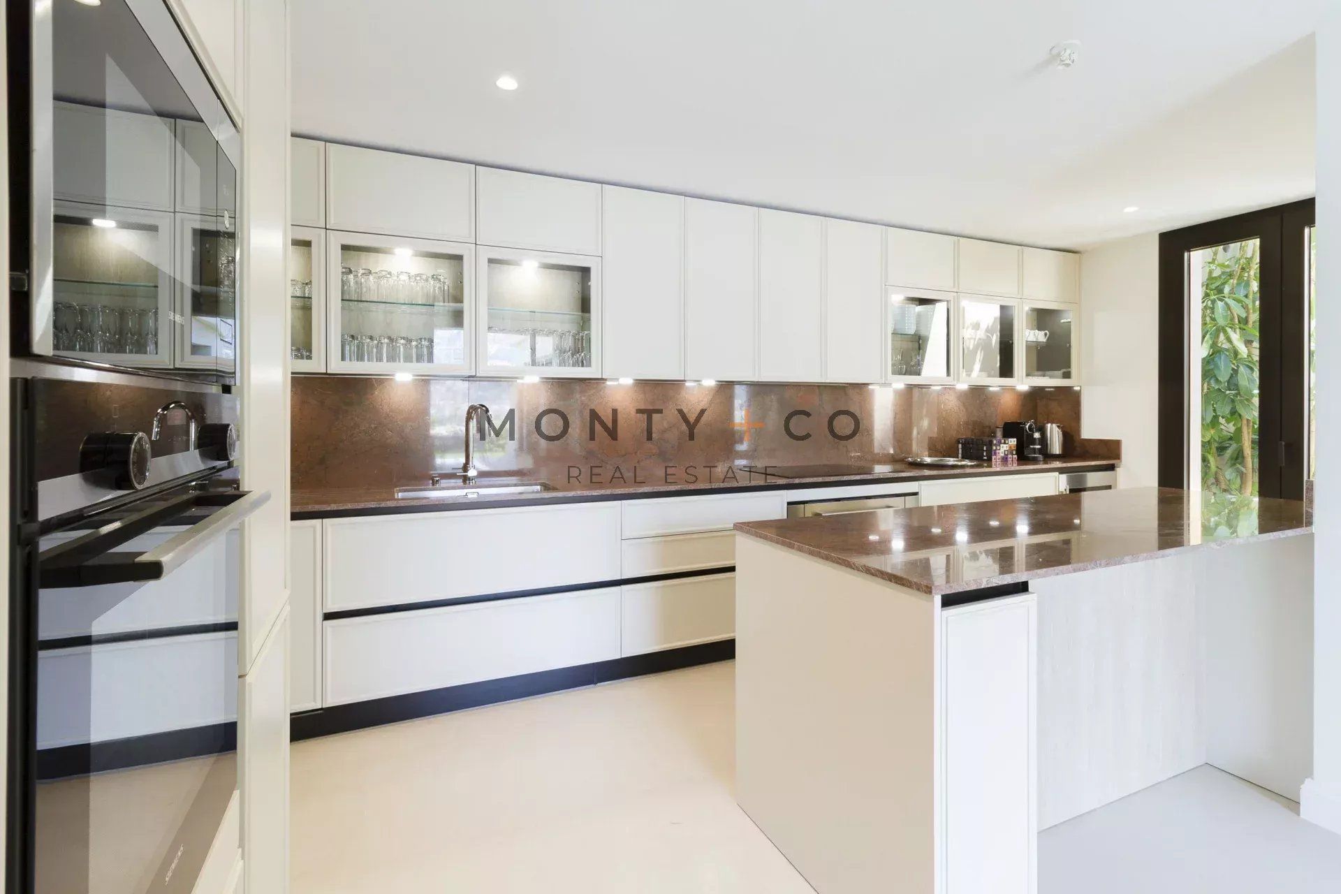 villa en location saisonnière sur Saint-Jean-Cap-Ferrat (06230)