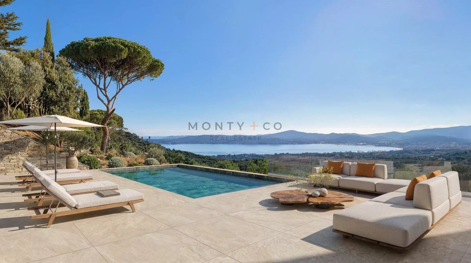 villa 6 Rooms for sale on Grimaud (83310)