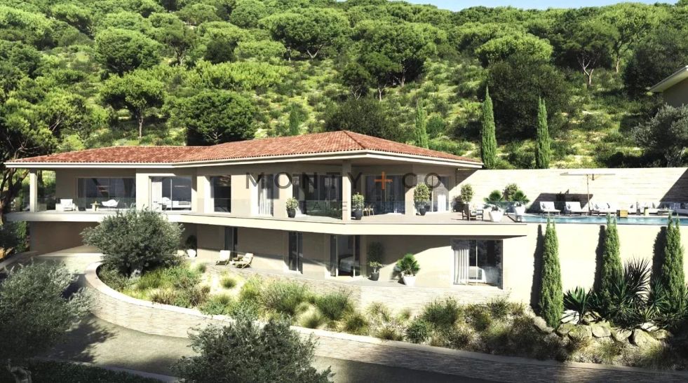 villa 6 Rooms for sale on Grimaud (83310)