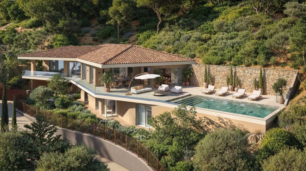 villa 6 Rooms for sale on Grimaud (83310)
