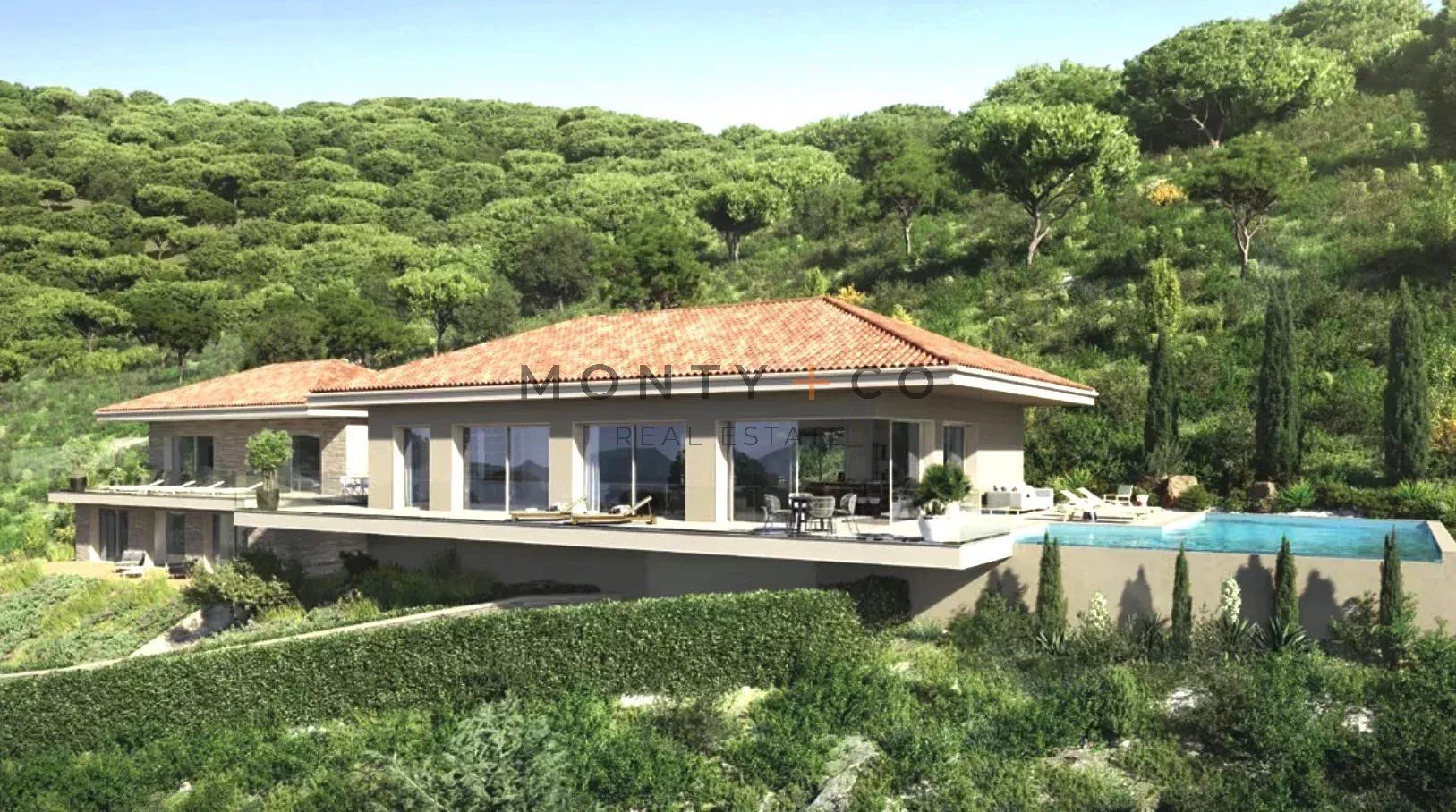 villa 7 Rooms for sale on Grimaud (83310)