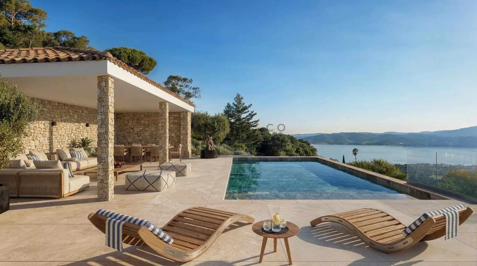 villa 6 Rooms for sale on Grimaud (83310)