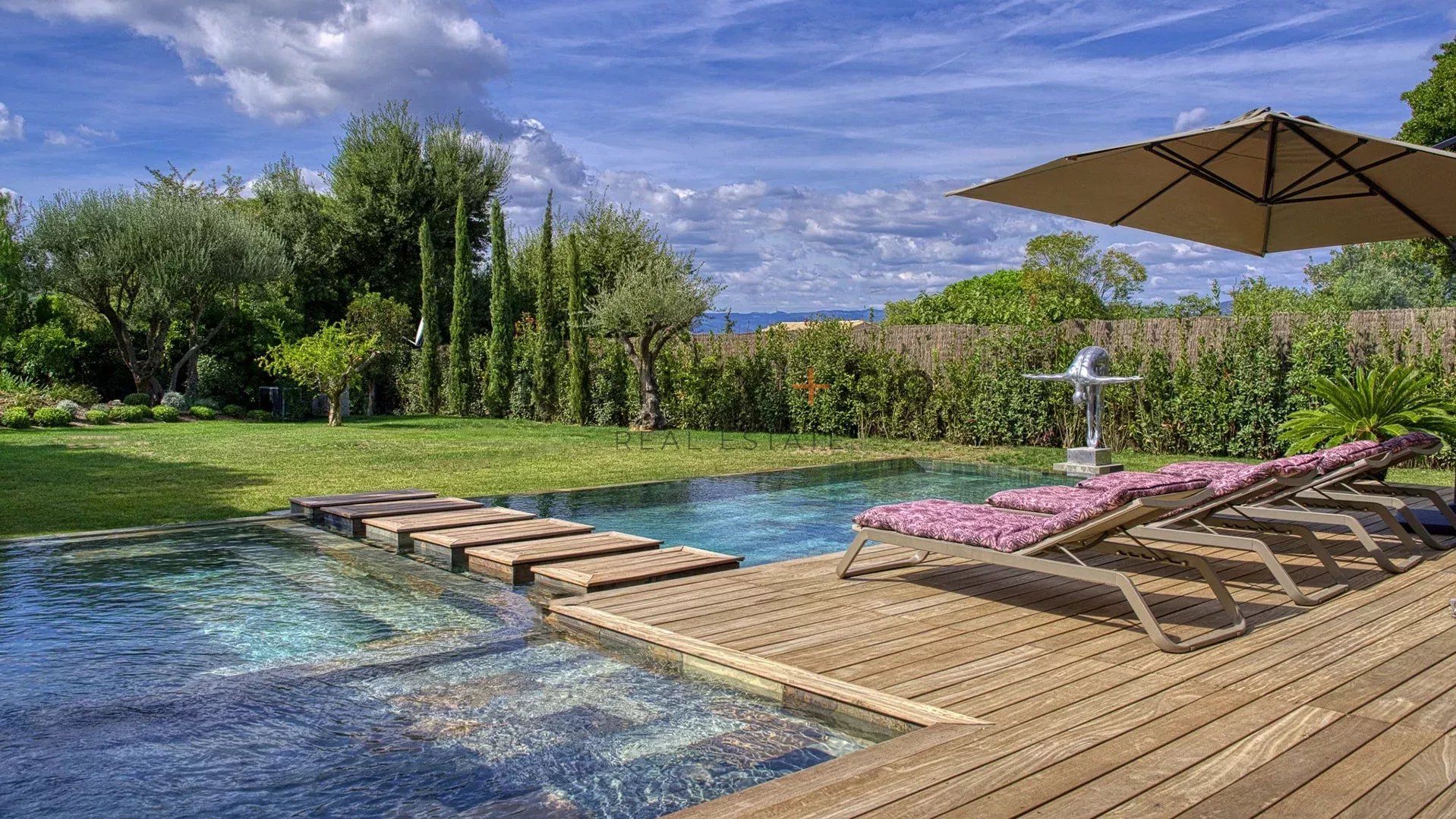 villa en vente sur Saint-Tropez (83990)