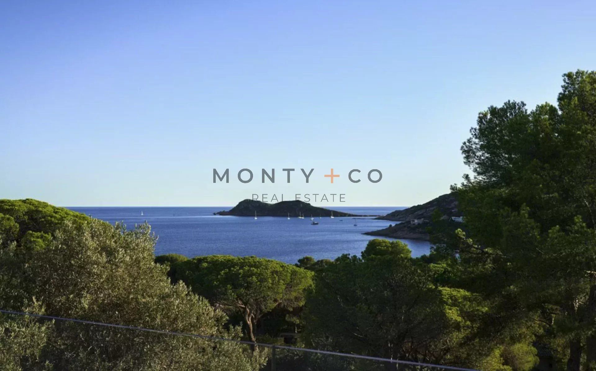 villa for seasonal rent on Ramatuelle (83350)