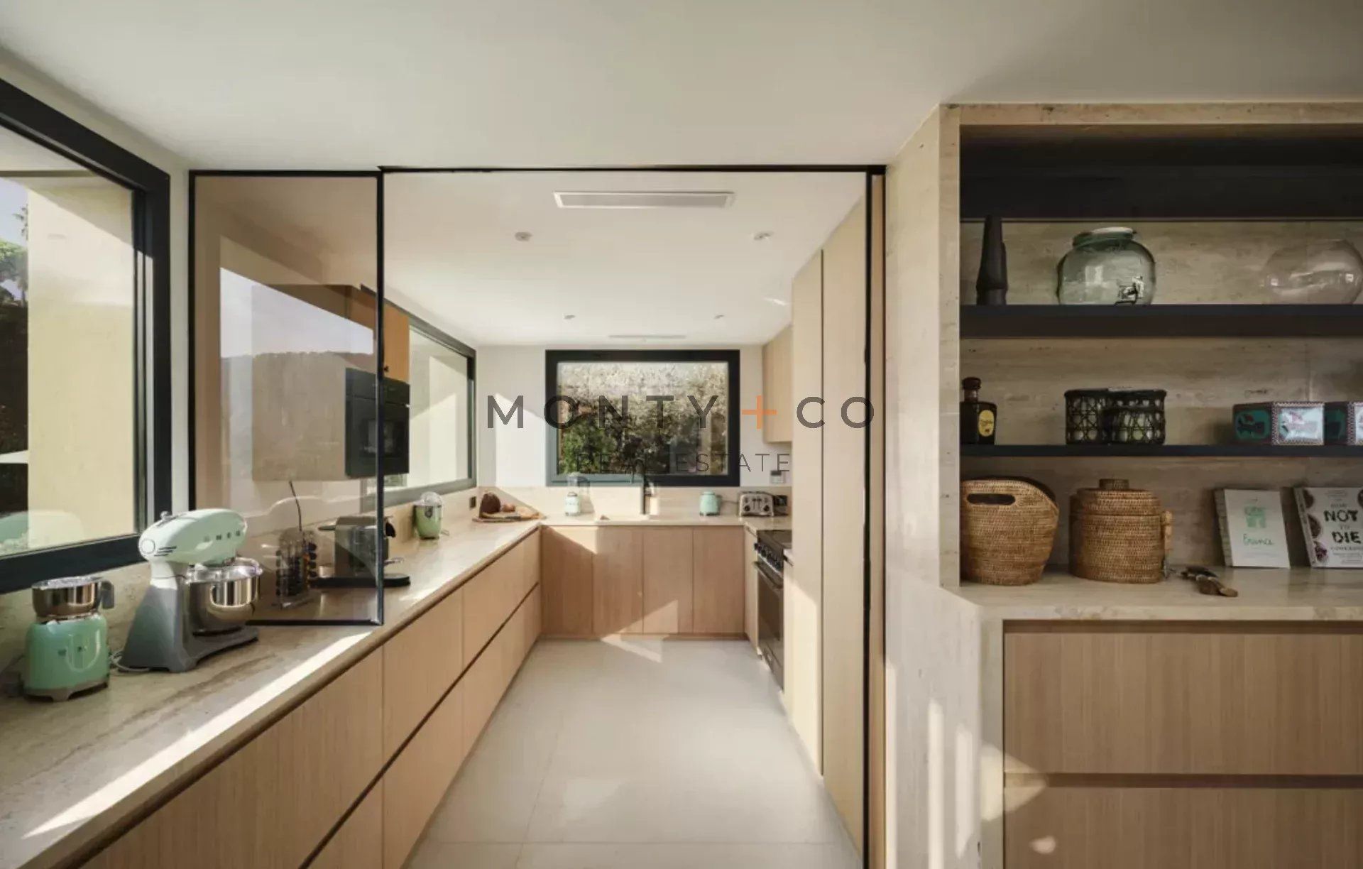 villa for seasonal rent on Ramatuelle (83350)