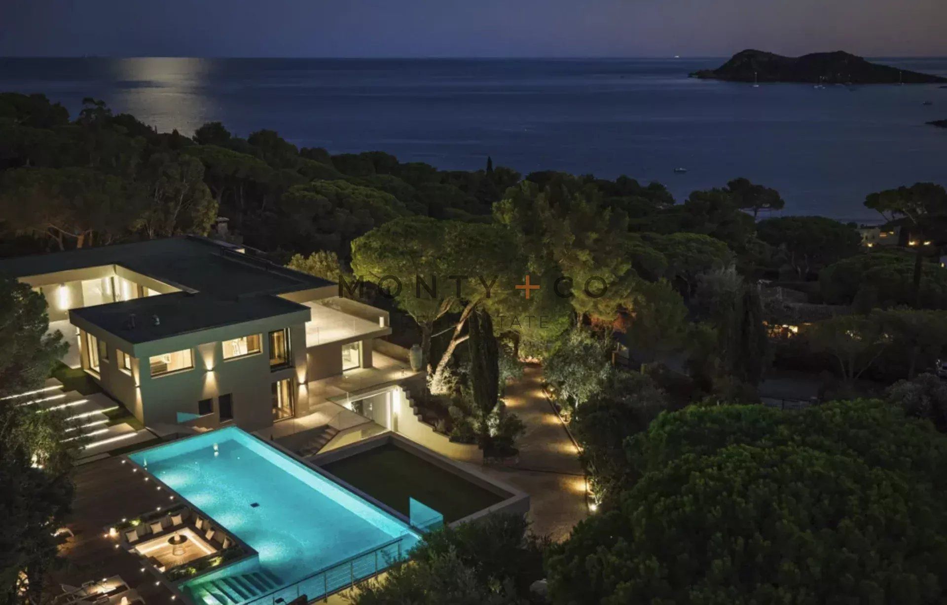 villa for seasonal rent on Ramatuelle (83350)