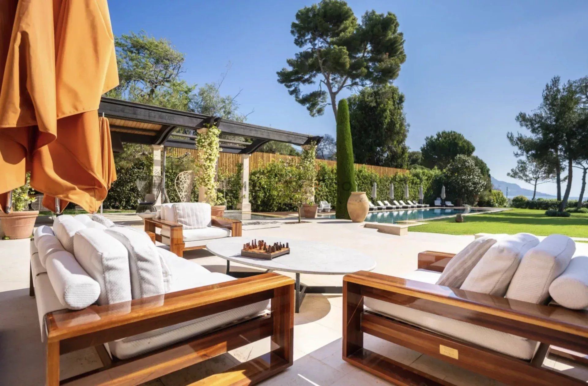 villa for seasonal rent on Saint-Jean-Cap-Ferrat (06230)