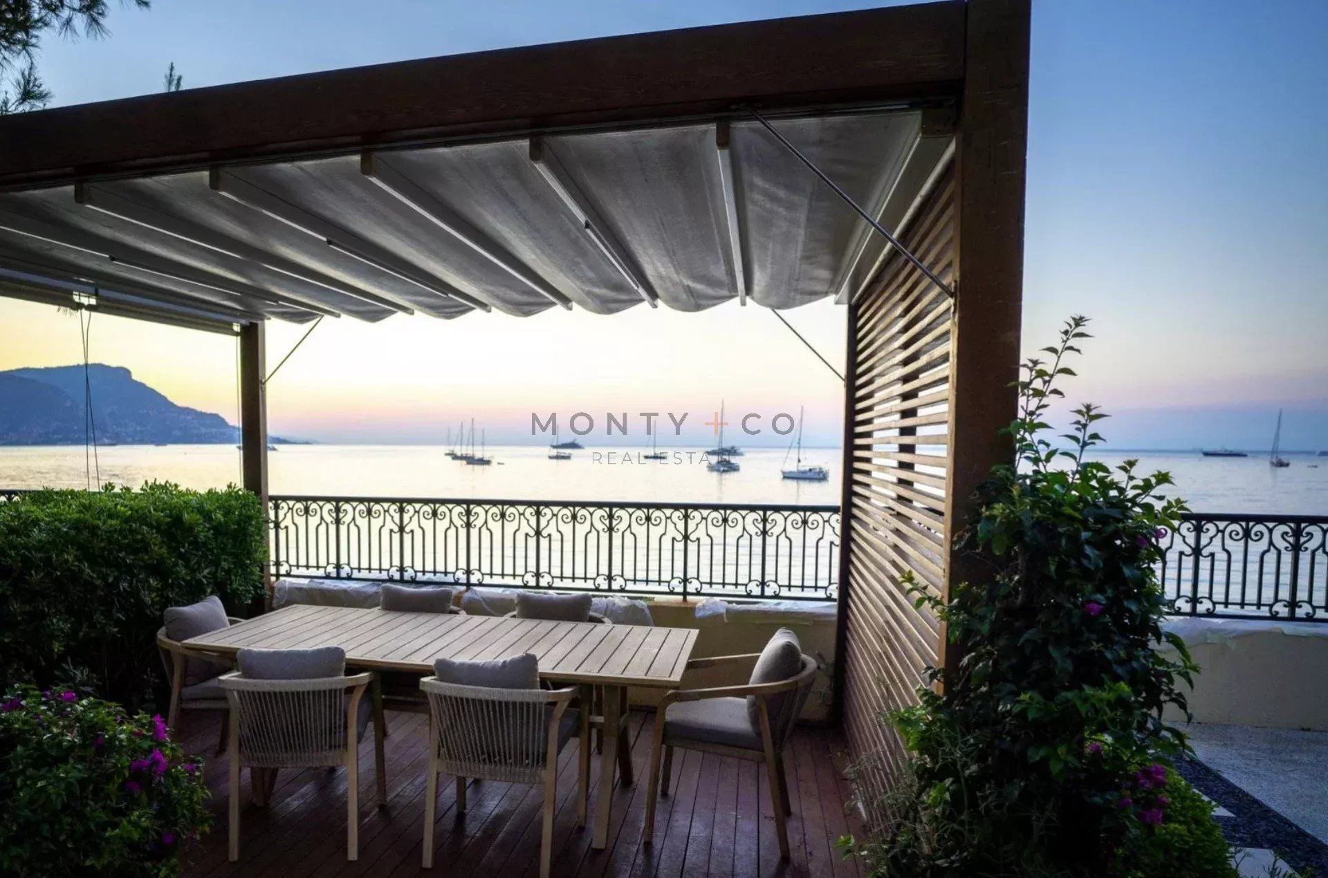 villa for seasonal rent on Saint-Jean-Cap-Ferrat (06230)