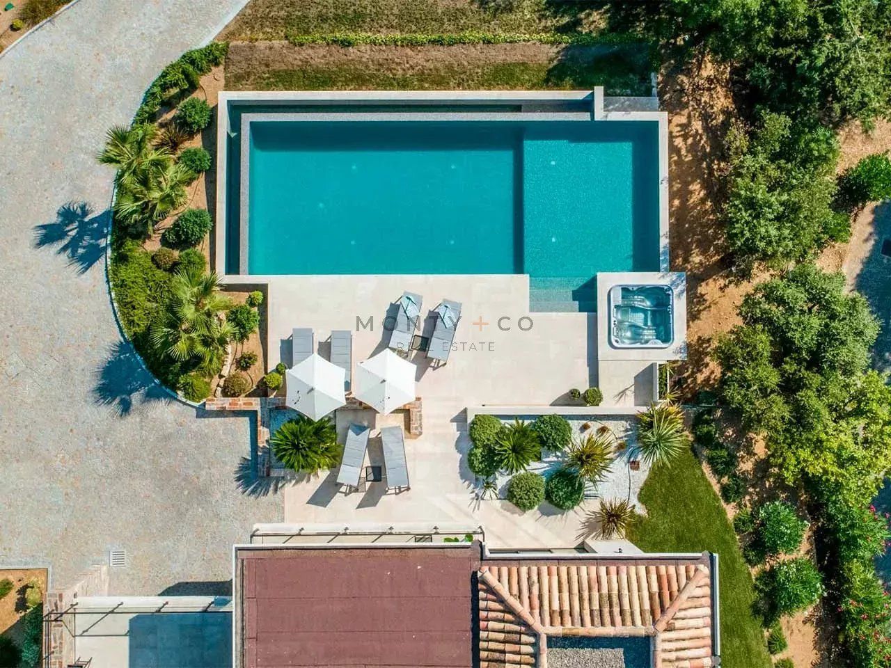 villa for sale on Grimaud (83310)