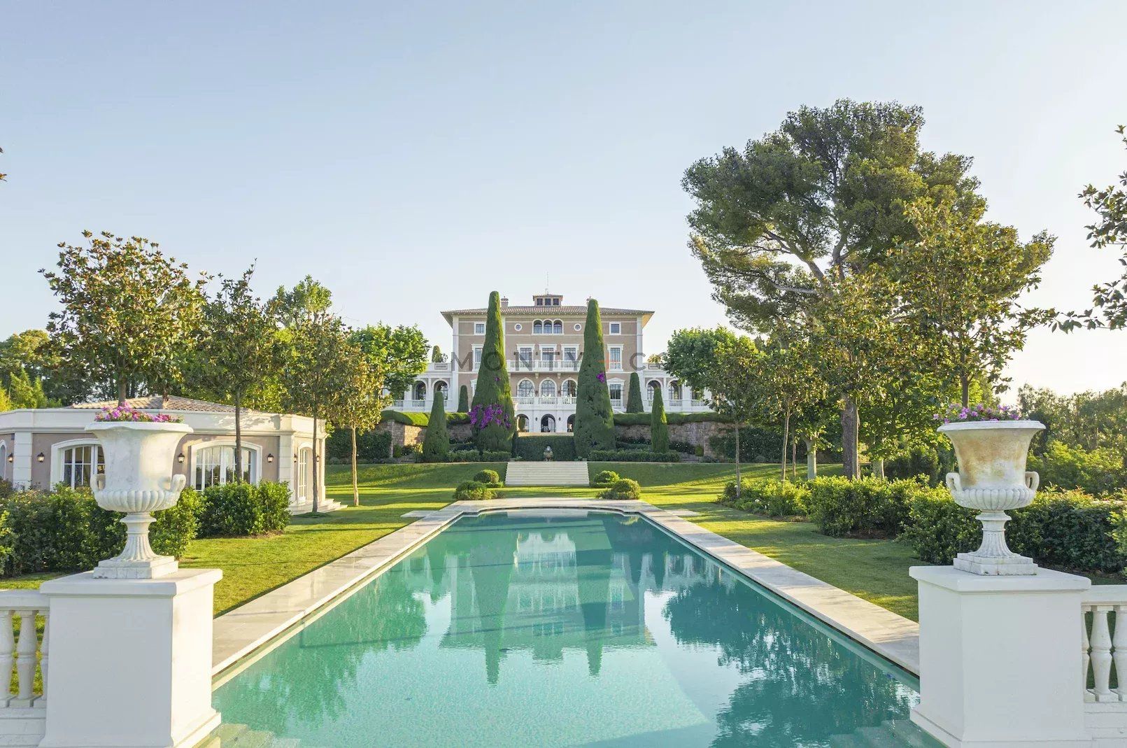 villa en location saisonnière sur Cannes (06400)