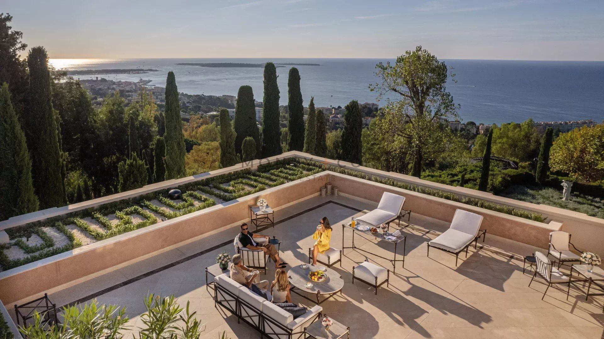 villa en location saisonnière sur Cannes (06400)