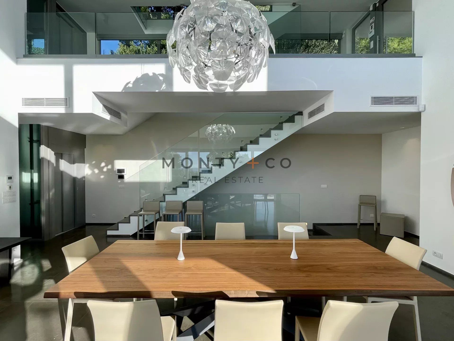 villa for rent on Cap-d'Ail (06320)