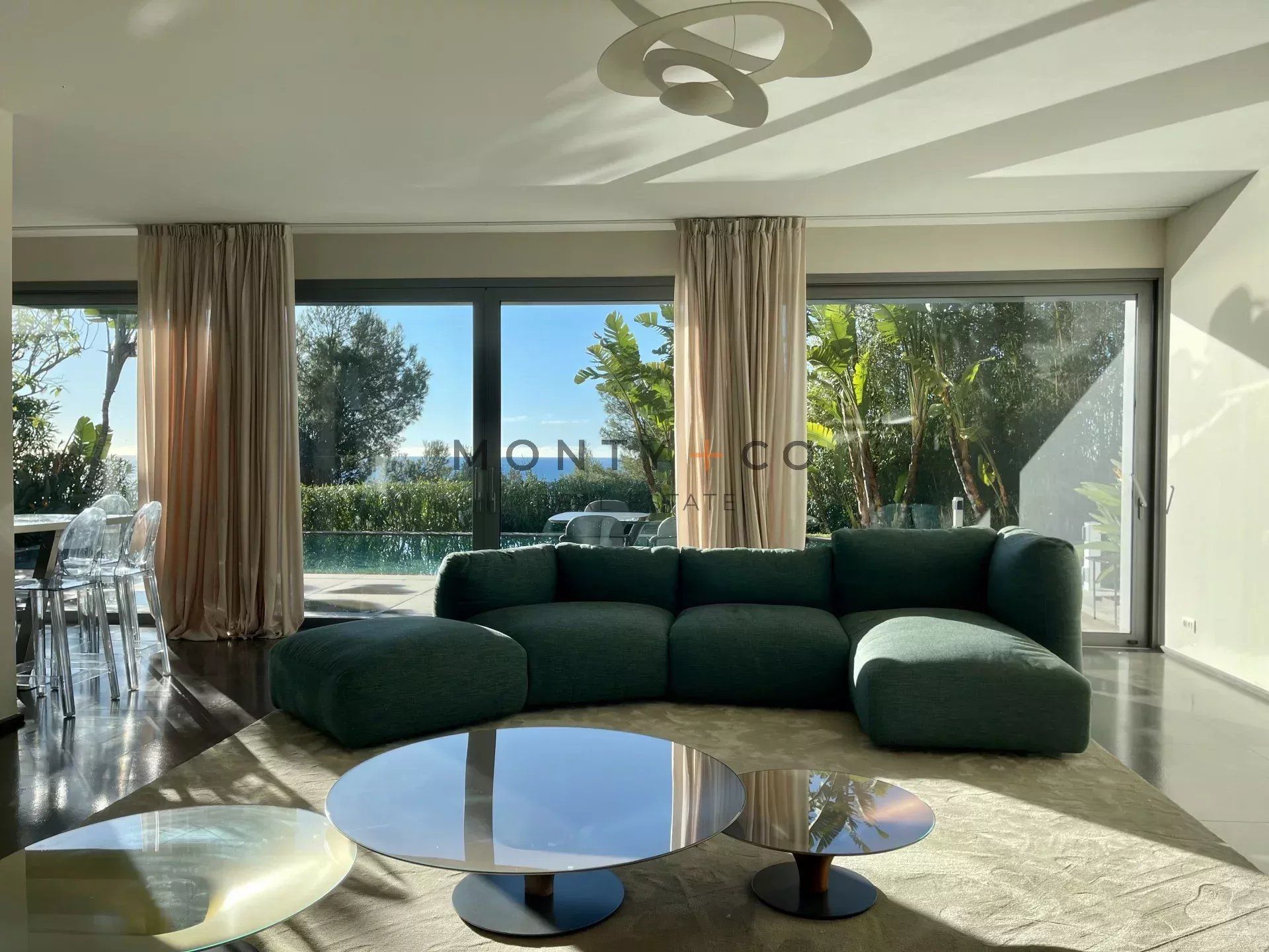 villa for rent on Cap-d'Ail (06320)