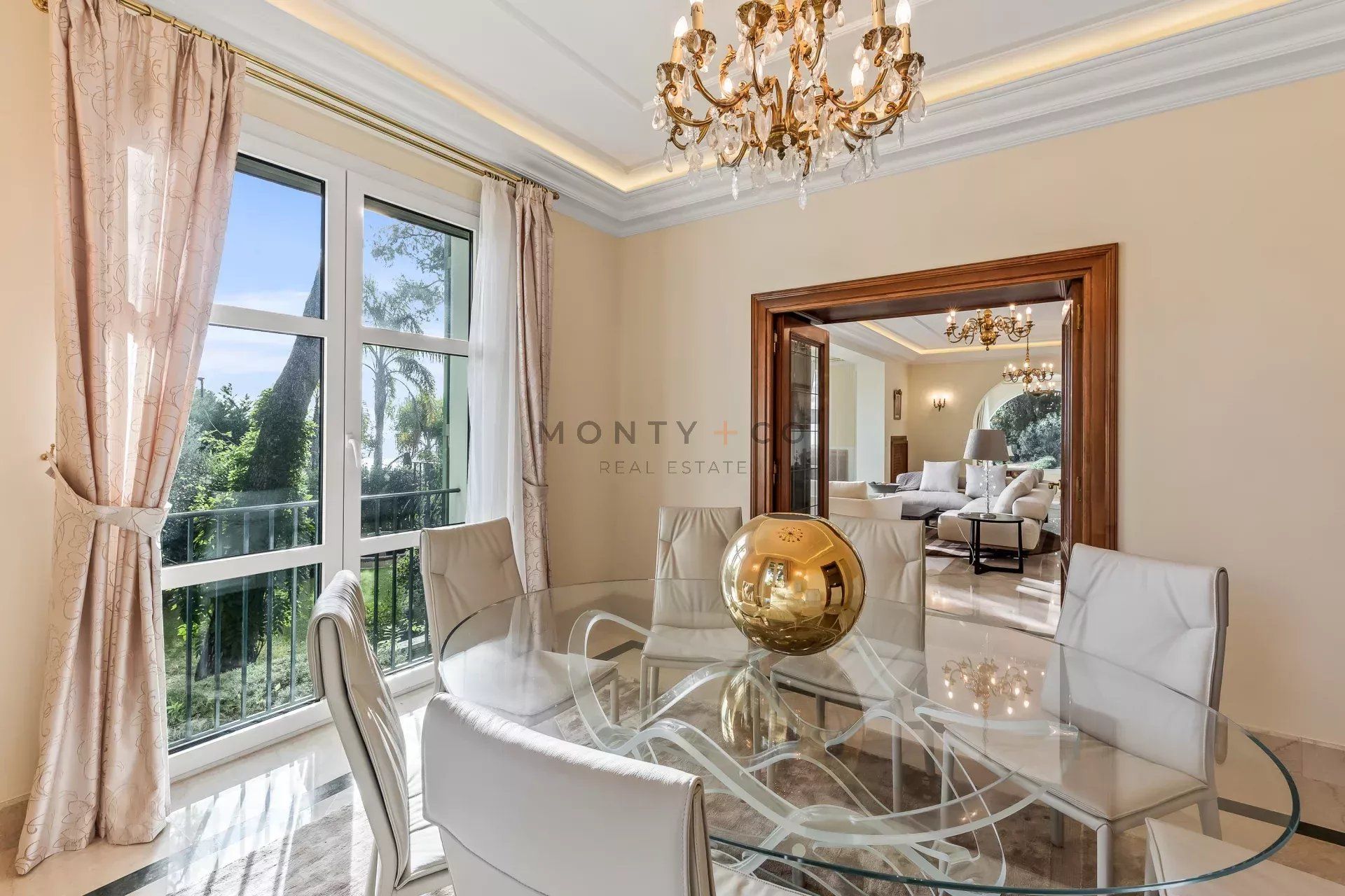 villa for sale on Saint-Jean-Cap-Ferrat (06230)
