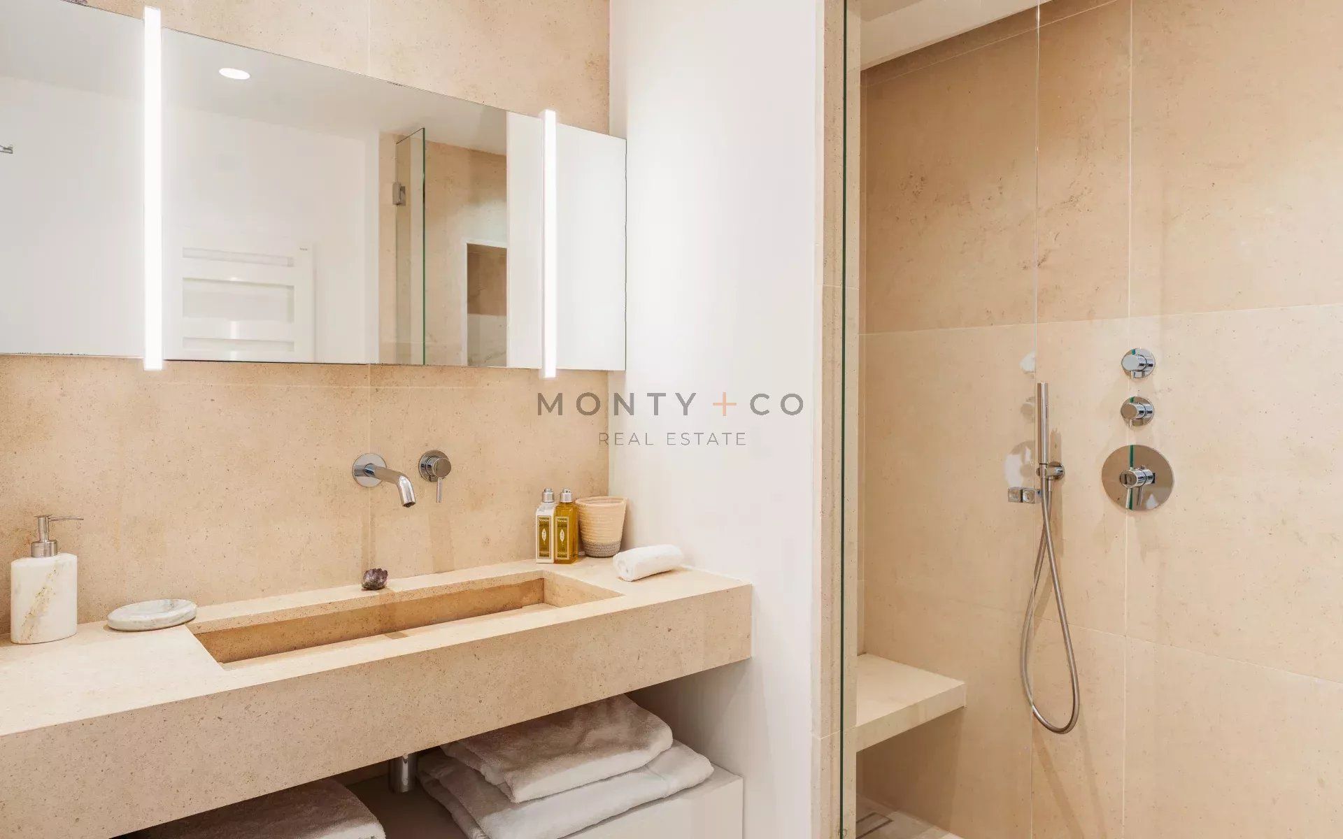 villa en location saisonnière sur Ramatuelle (83350)