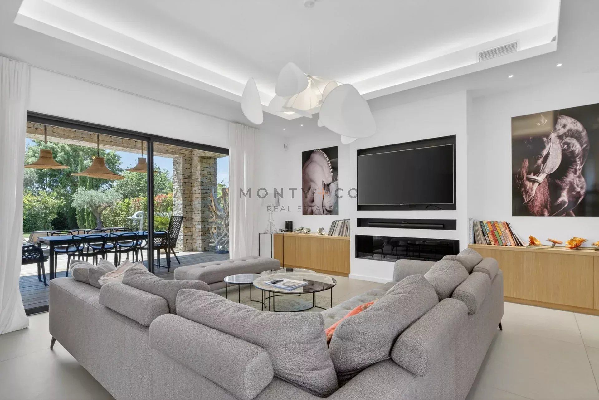 villa for sale on Saint-Tropez (83990)