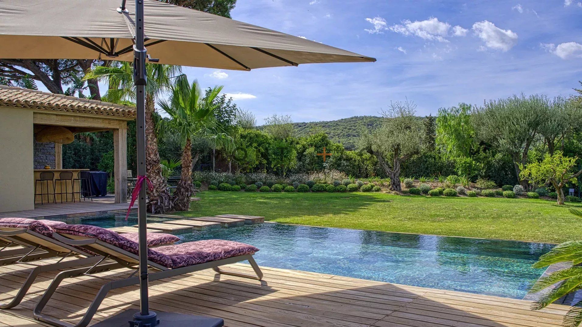 villa en vente sur Saint-Tropez (83990)