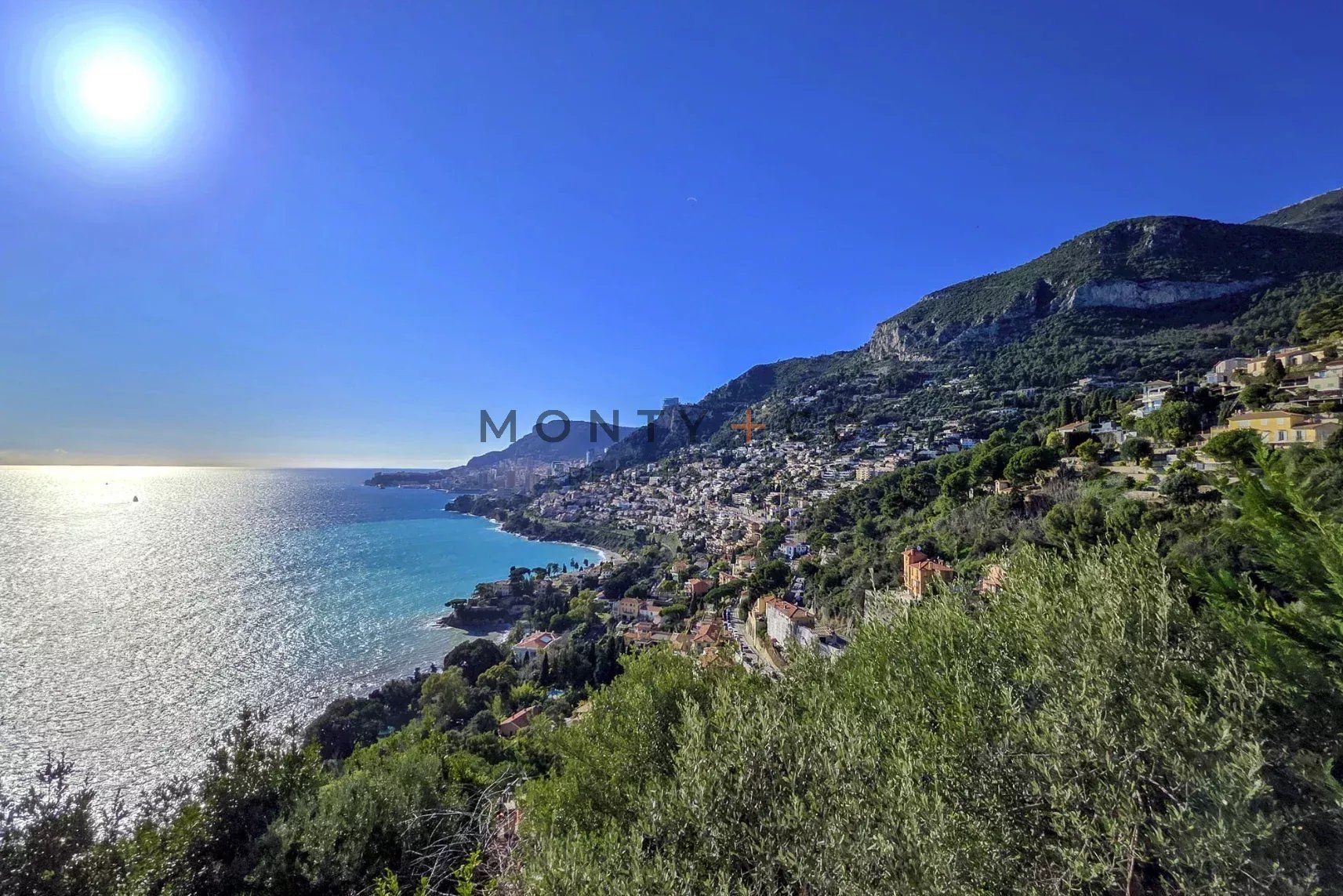 apartment 4 Rooms for sale on Roquebrune-Cap-Martin (06190)