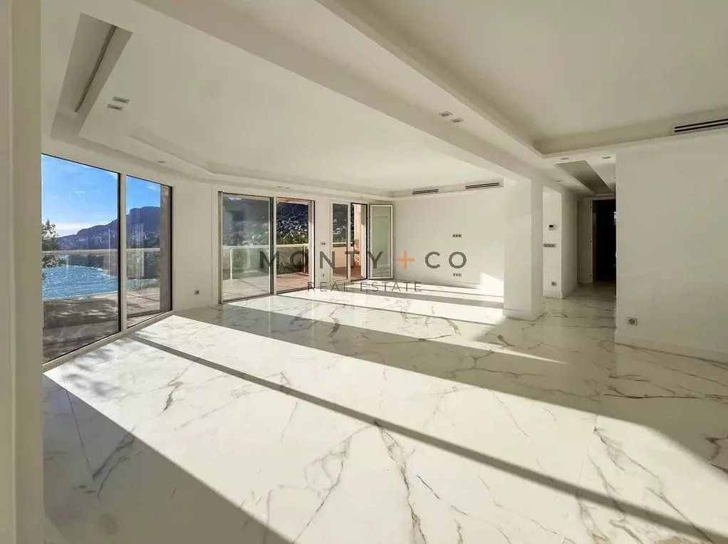 apartment 4 Rooms for sale on Roquebrune-Cap-Martin (06190)