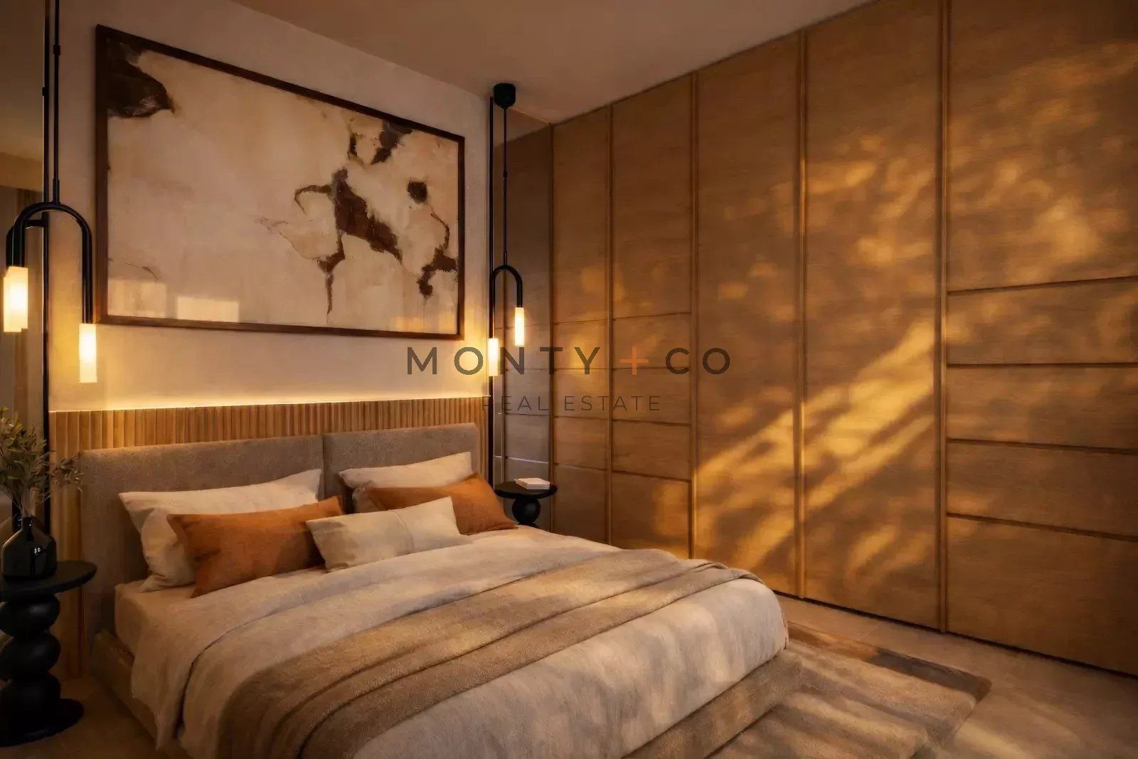 apartment 5 Rooms for sale on Saint-Tropez (83990)