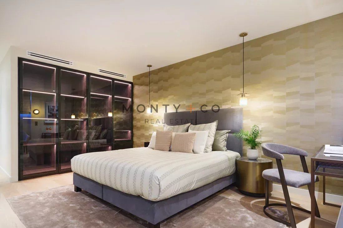 villa for sale on Antibes (06160)