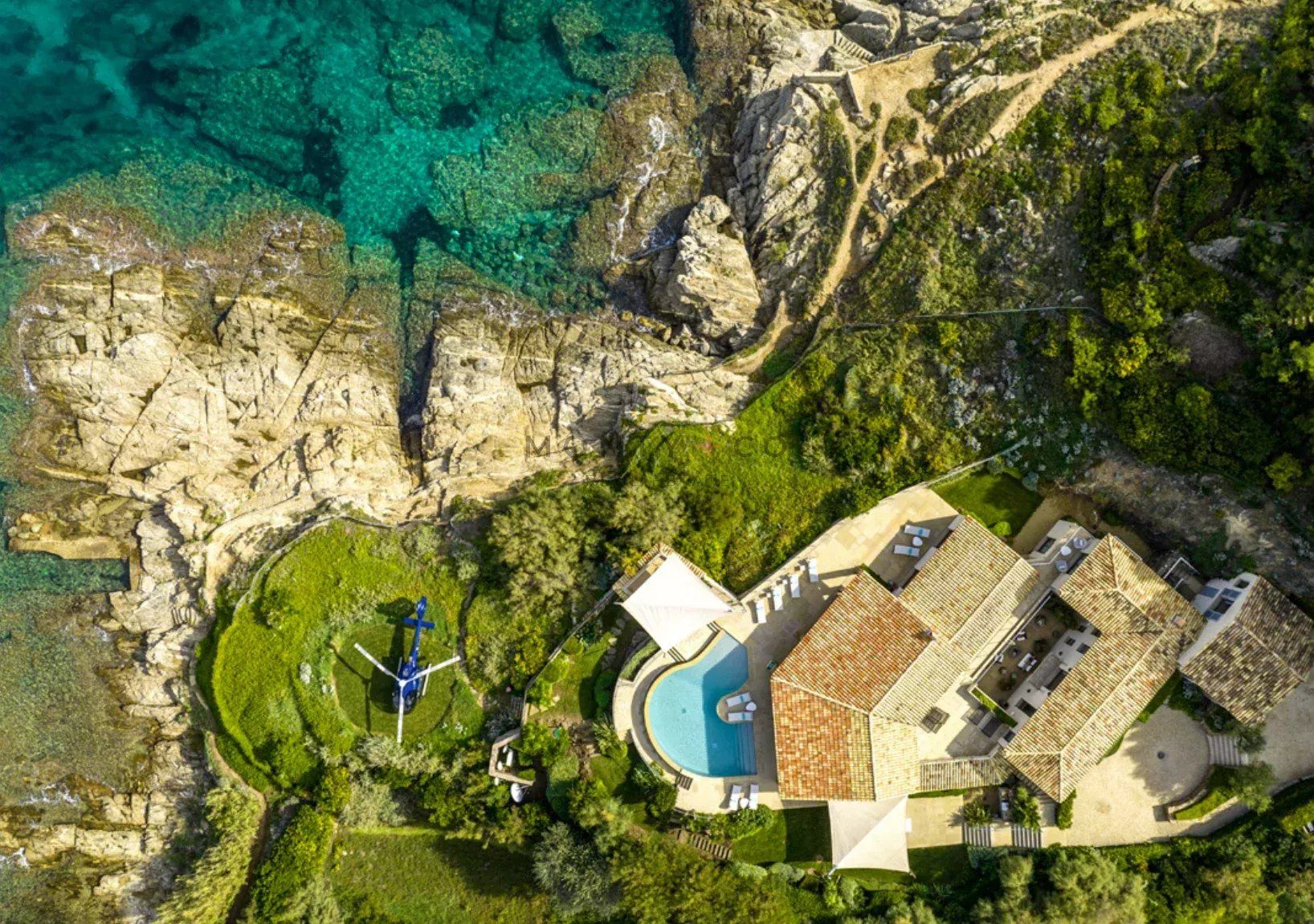 villa en location saisonnière sur Saint-Tropez (83990)