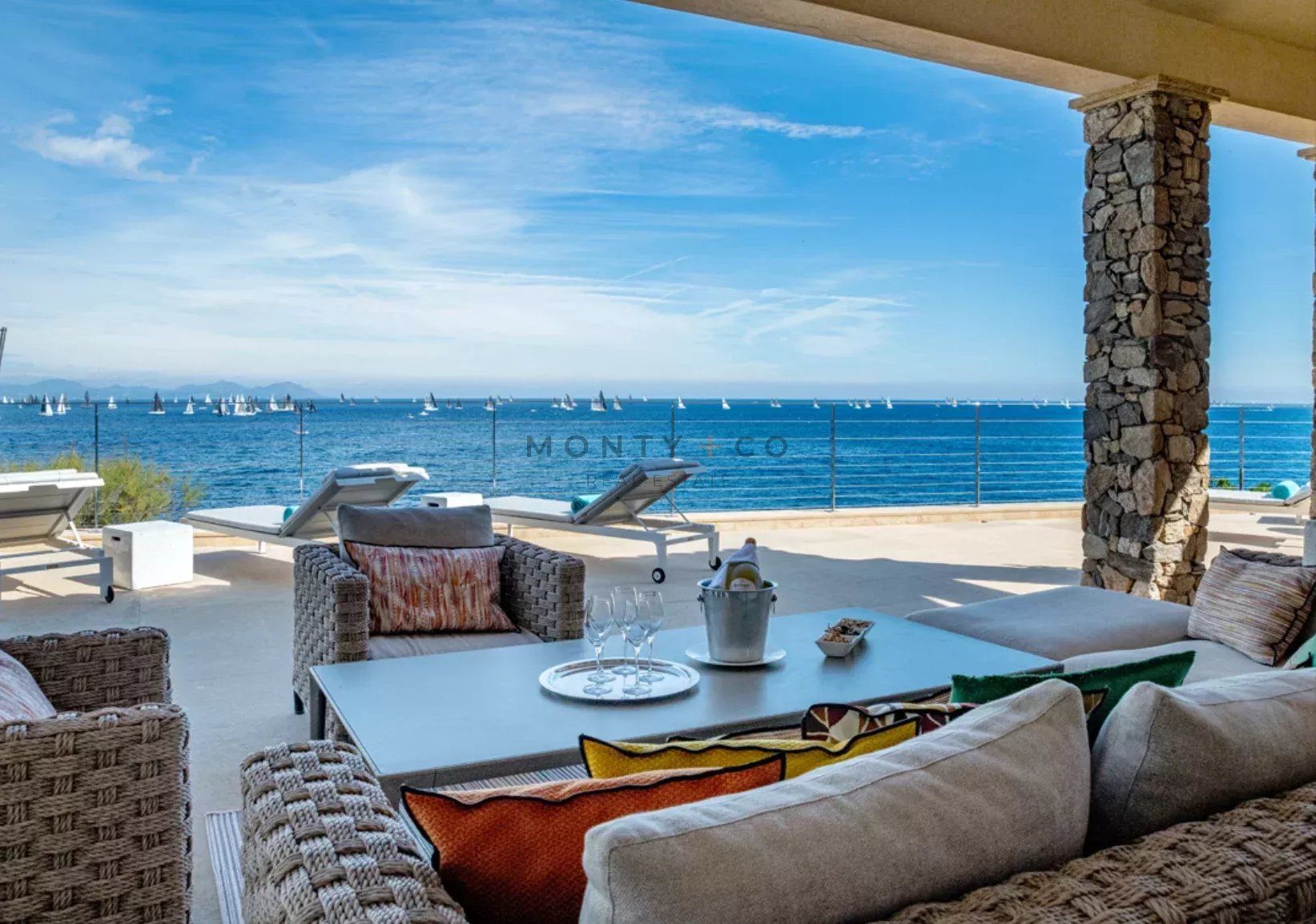 villa en location saisonnière sur Saint-Tropez (83990)