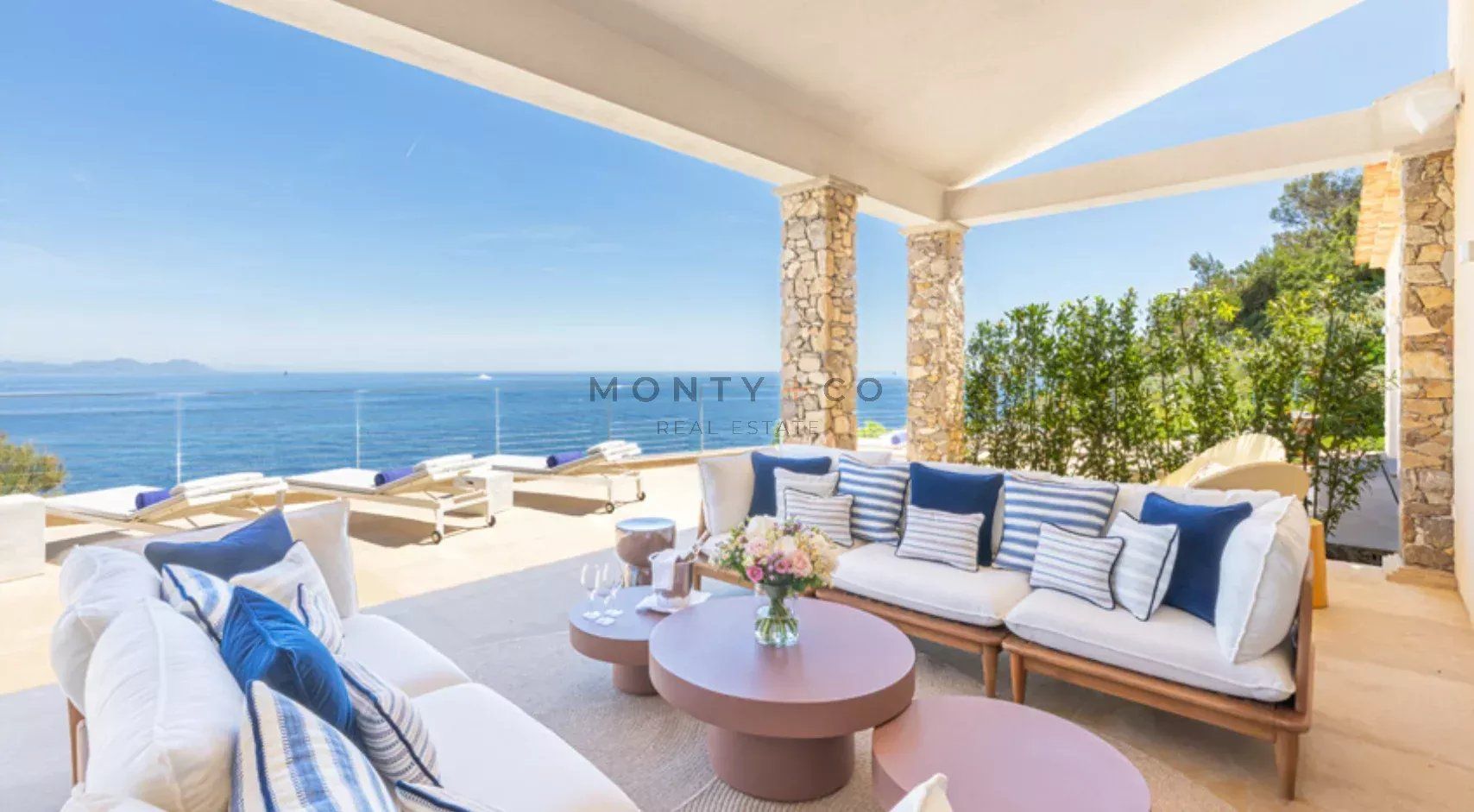 villa en location saisonnière sur Saint-Tropez (83990)