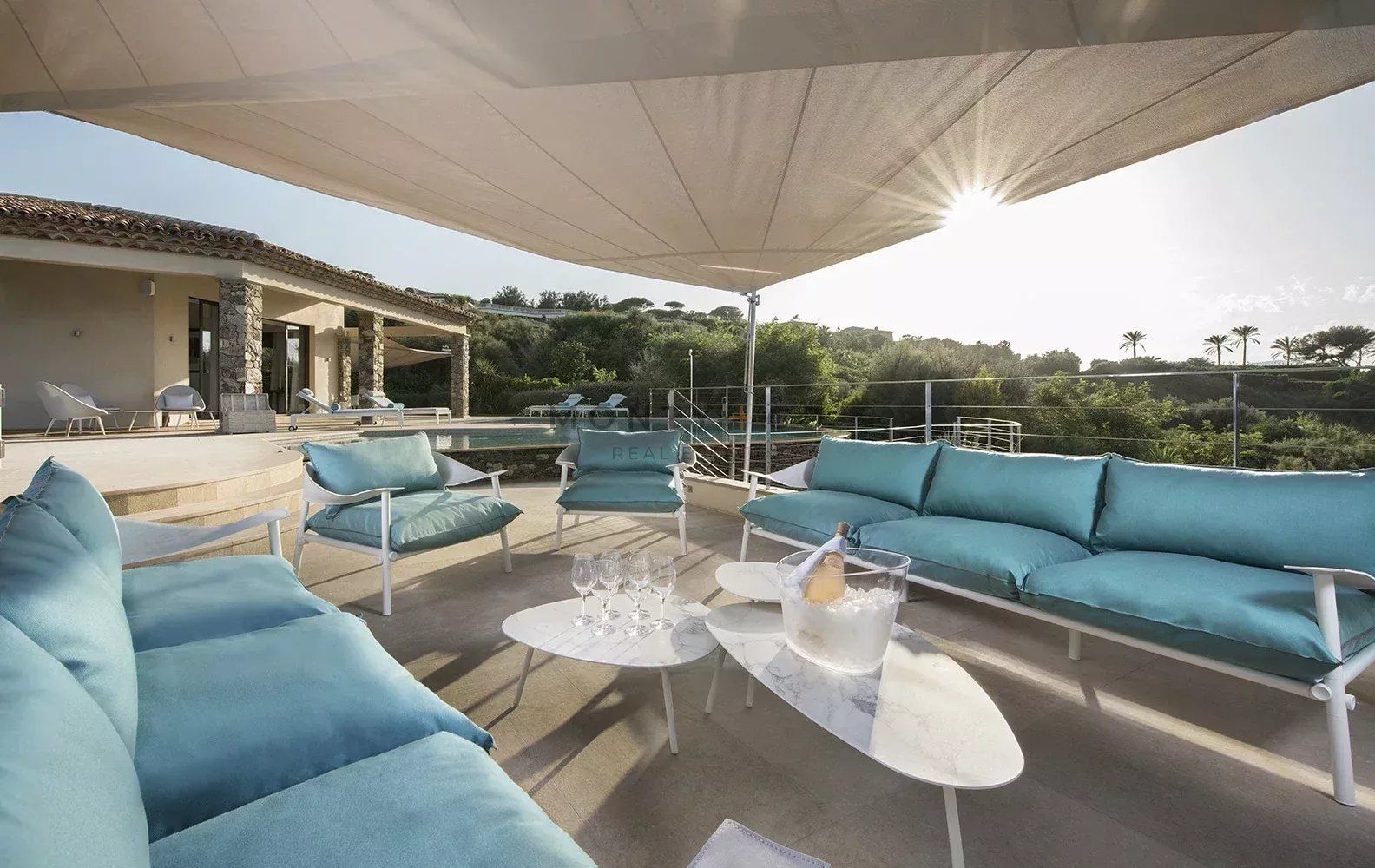 villa en location saisonnière sur Saint-Tropez (83990)