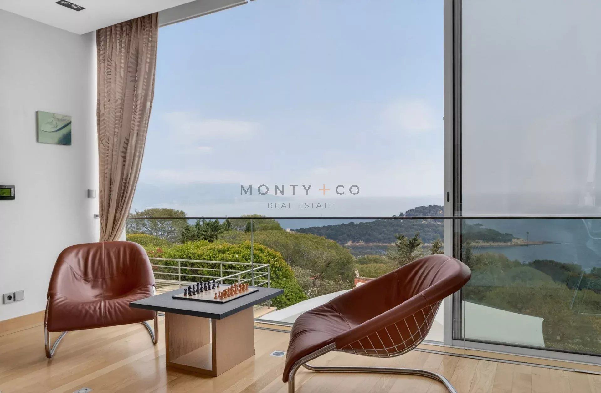 villa en location saisonnière sur Saint-Jean-Cap-Ferrat (06230)