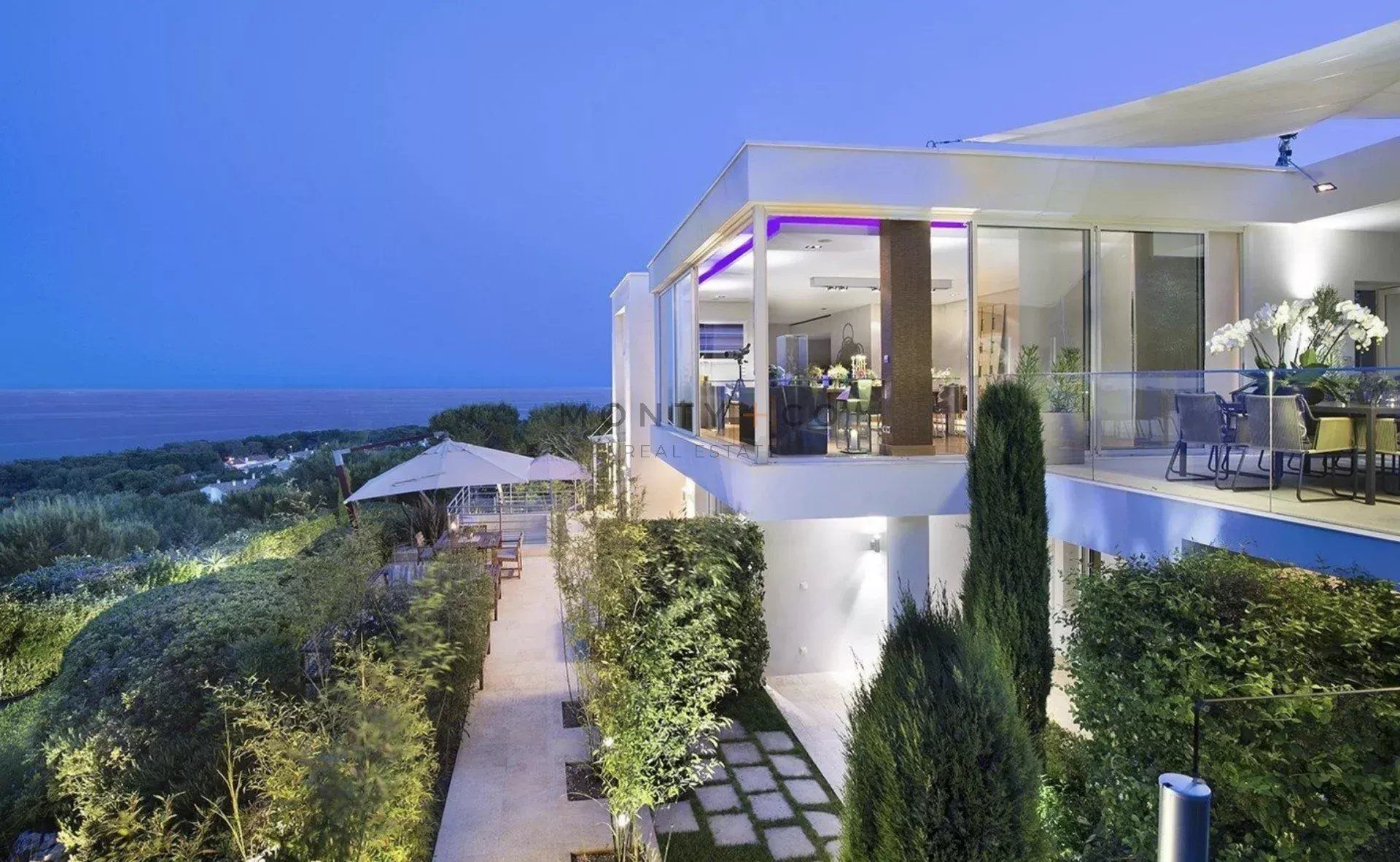 villa en location saisonnière sur Saint-Jean-Cap-Ferrat (06230)