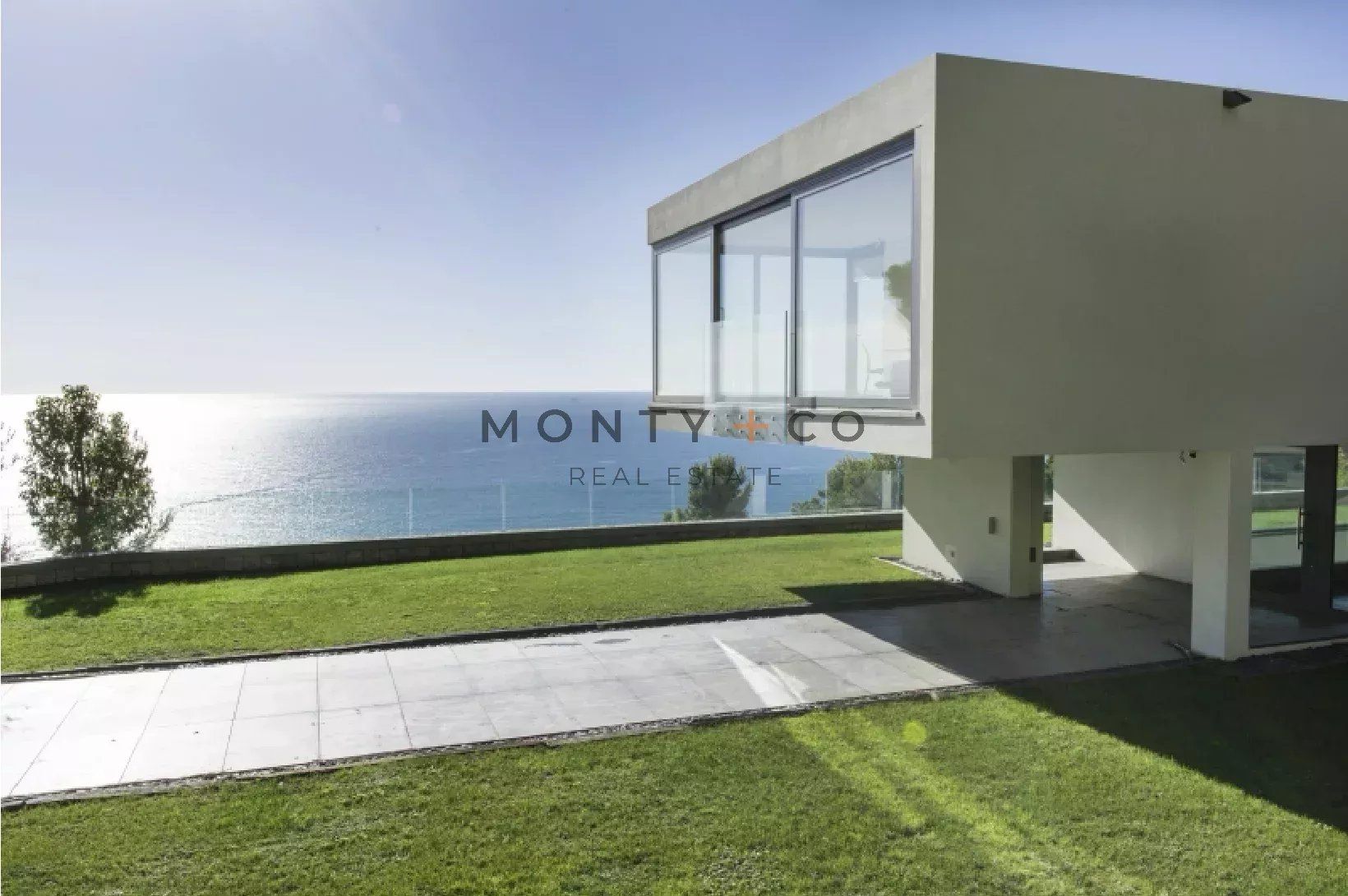 villa for seasonal rent on Cap-d'Ail (06320)
