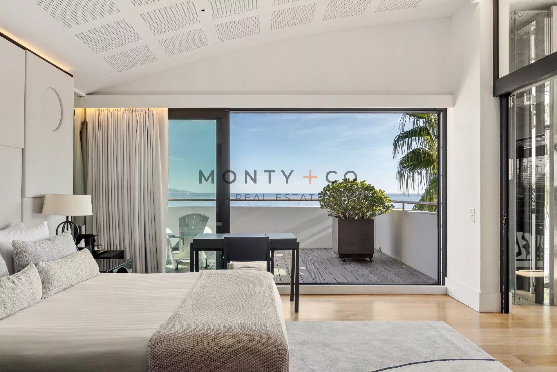 villa for seasonal rent on Saint-Jean-Cap-Ferrat (06230)