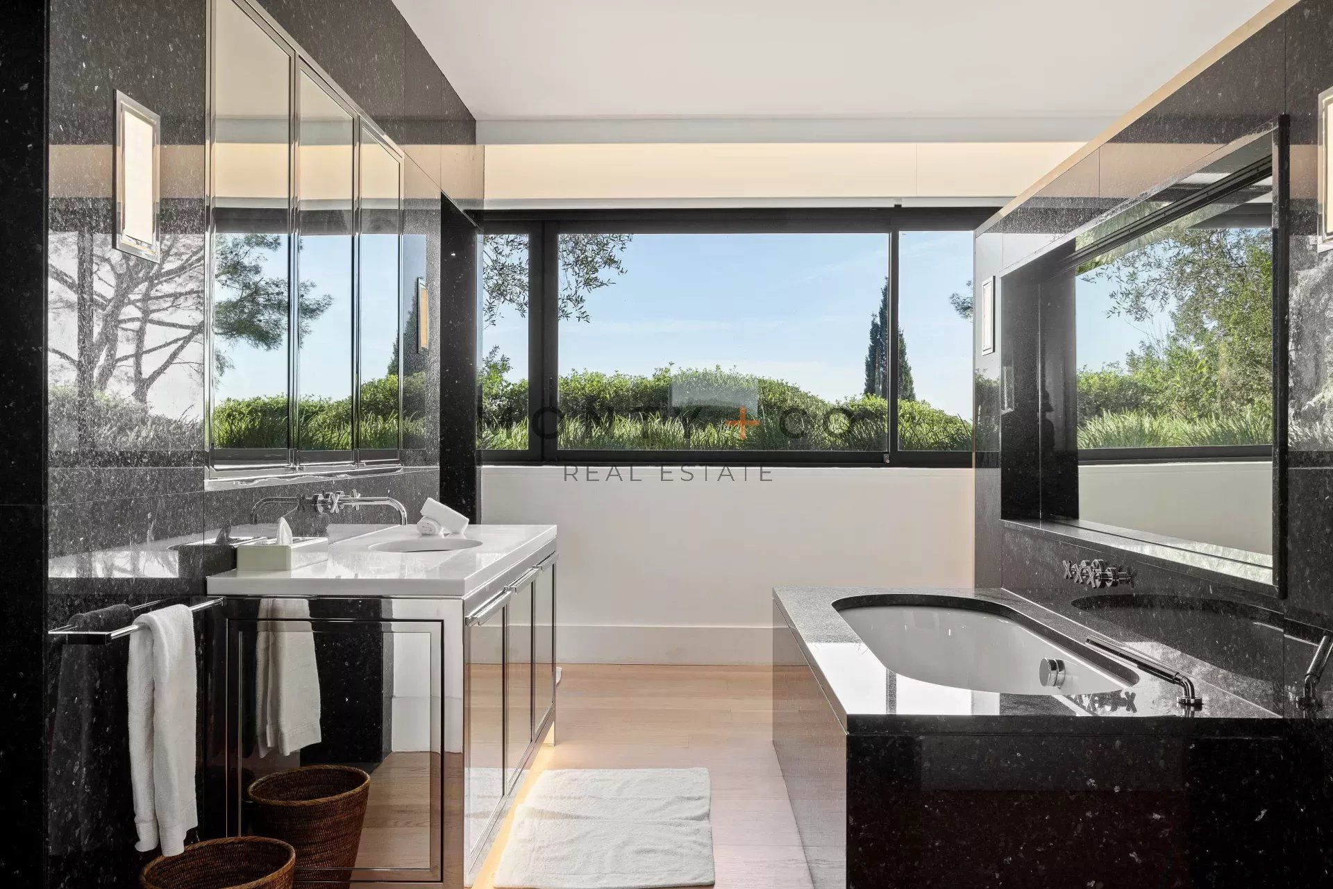 villa for seasonal rent on Saint-Jean-Cap-Ferrat (06230)