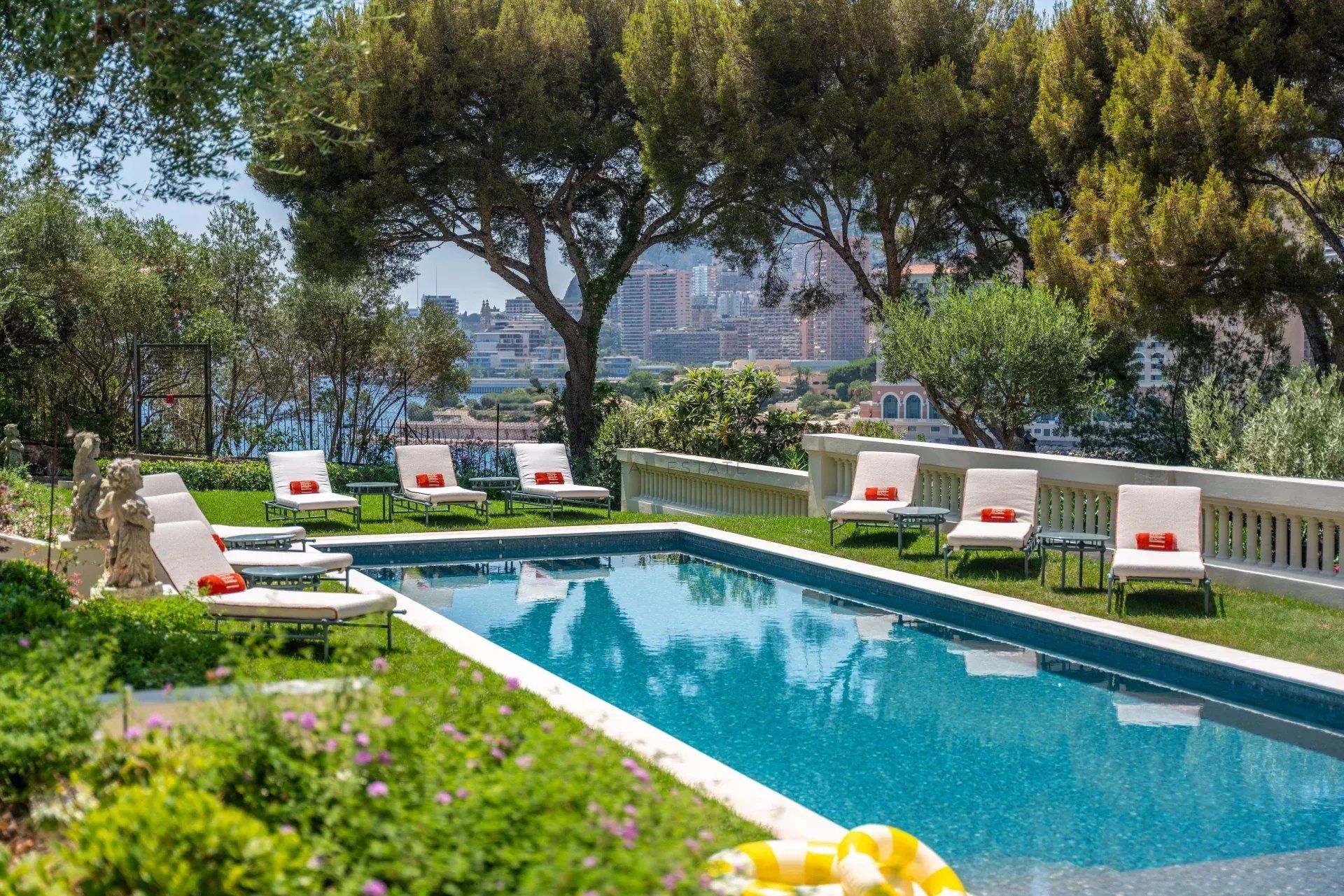 villa en location saisonnière sur Roquebrune-Cap-Martin (06190)