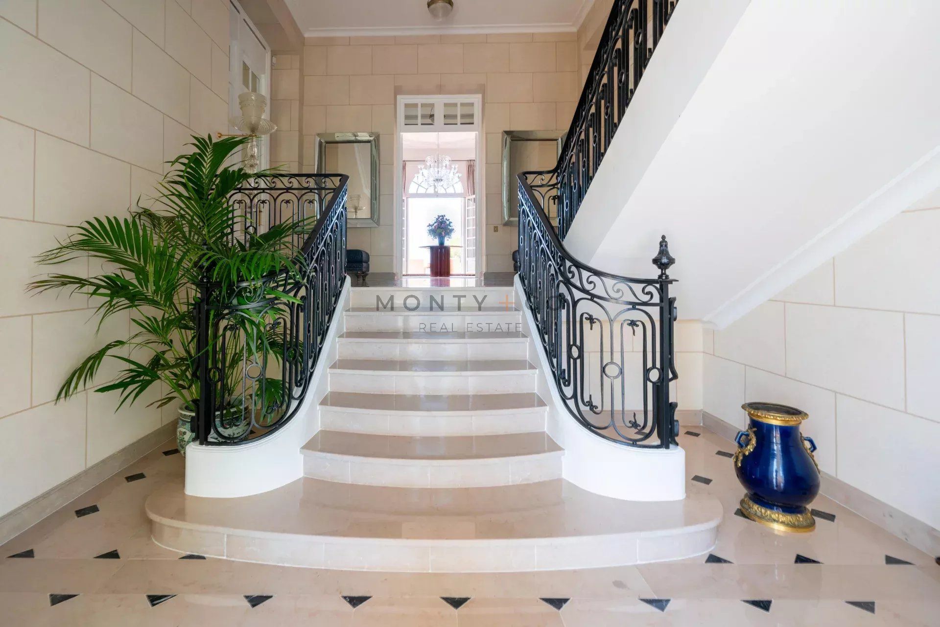 villa en location saisonnière sur Roquebrune-Cap-Martin (06190)