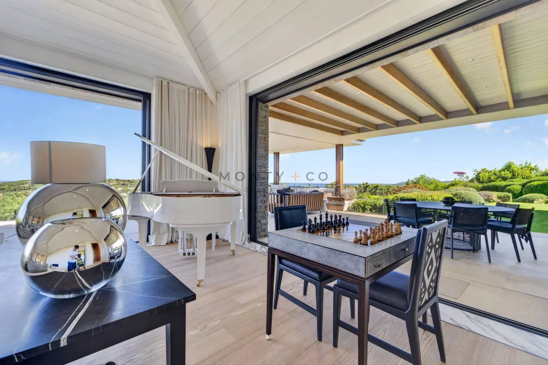 villa en location saisonnière sur Saint-Tropez (83990)