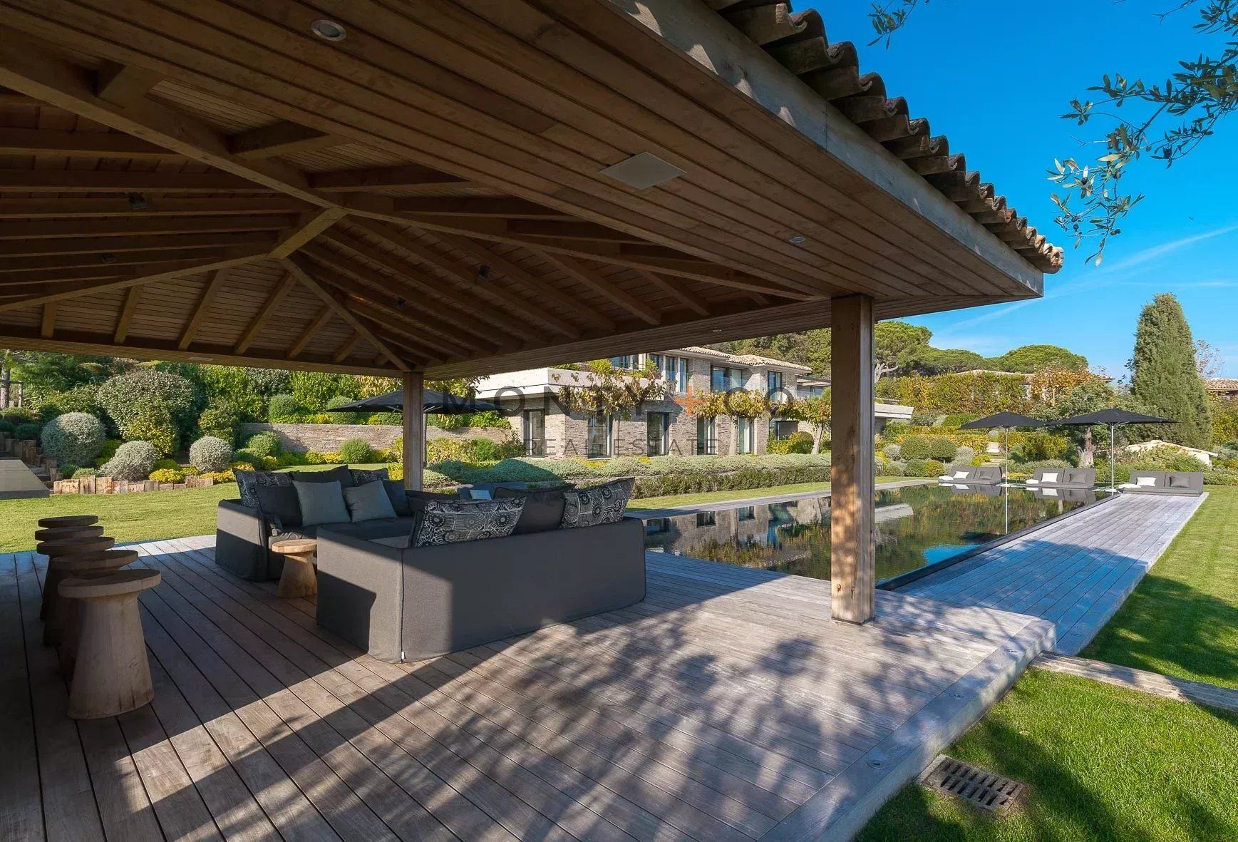 villa for seasonal rent on Saint-Tropez (83990)