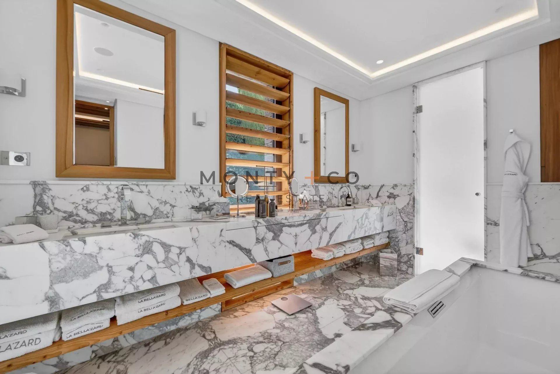 villa for seasonal rent on Saint-Tropez (83990)