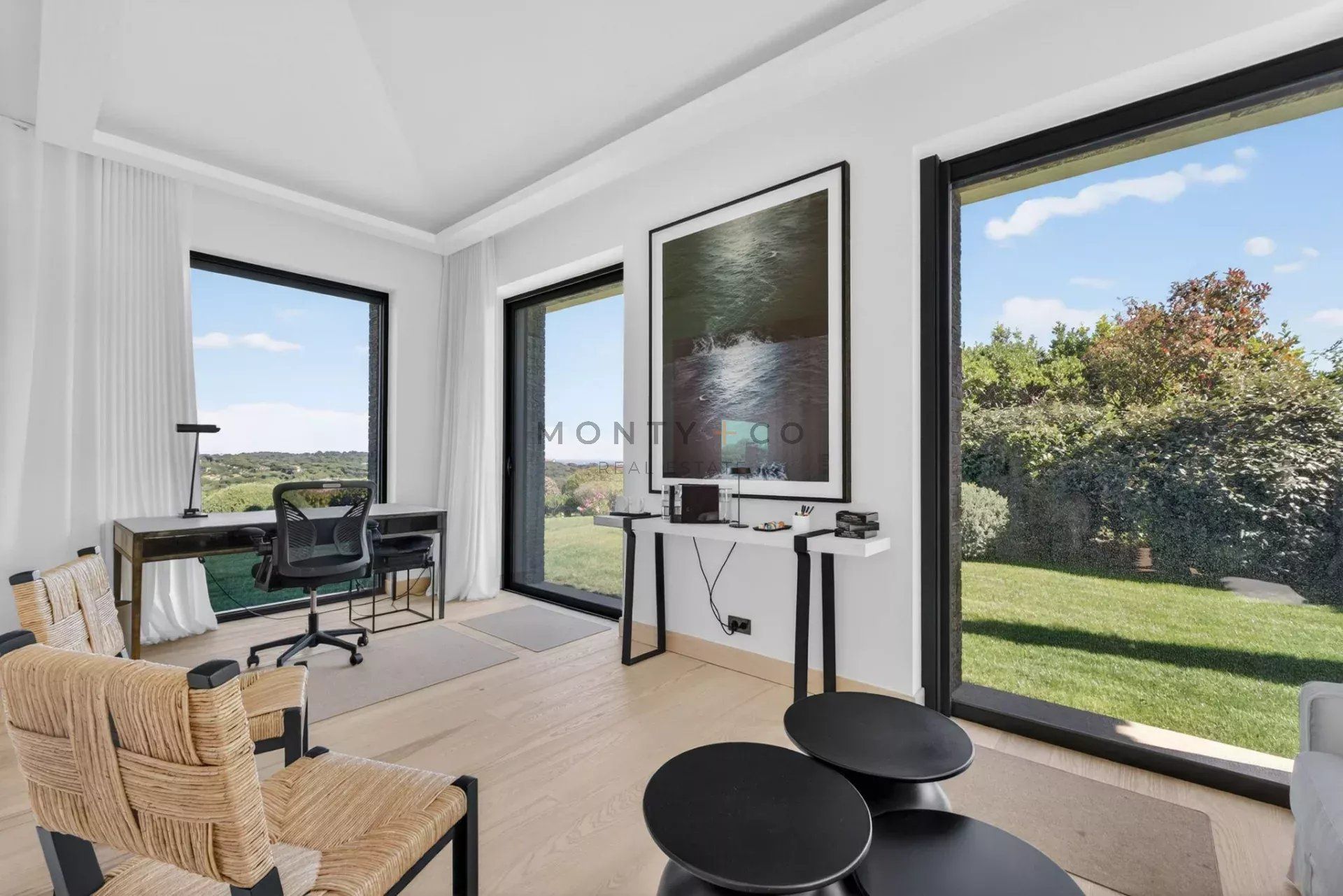 villa en location saisonnière sur Saint-Tropez (83990)