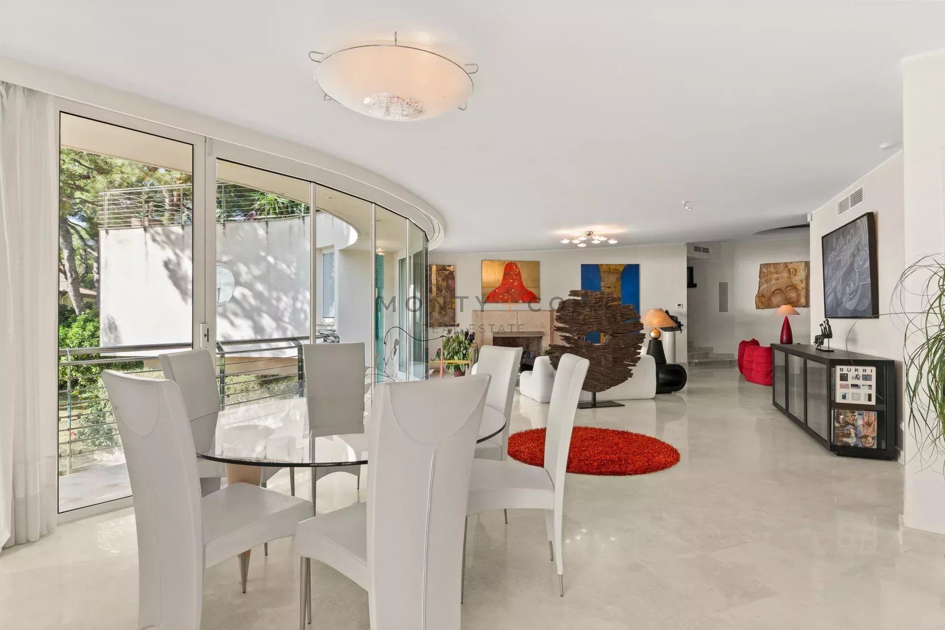 villa for sale on Saint-Jean-Cap-Ferrat (06230)
