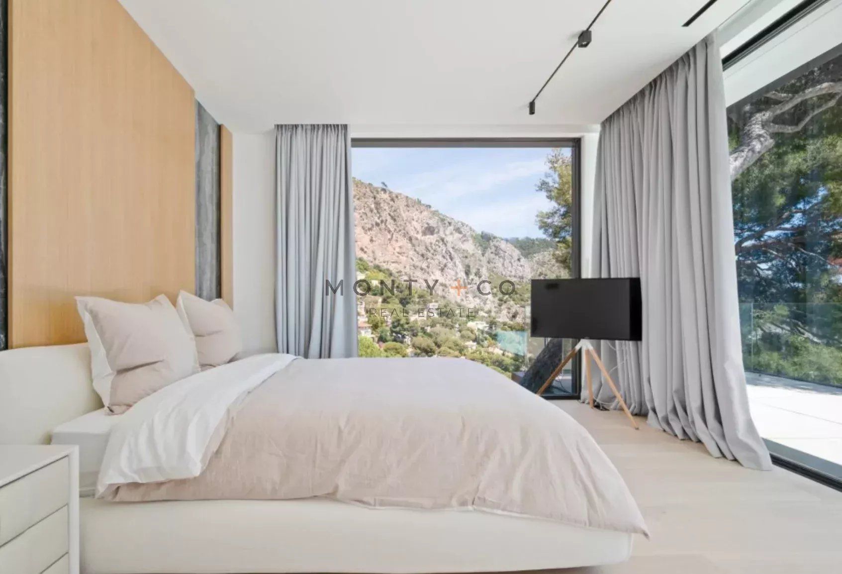 villa en vente sur Èze (06360)