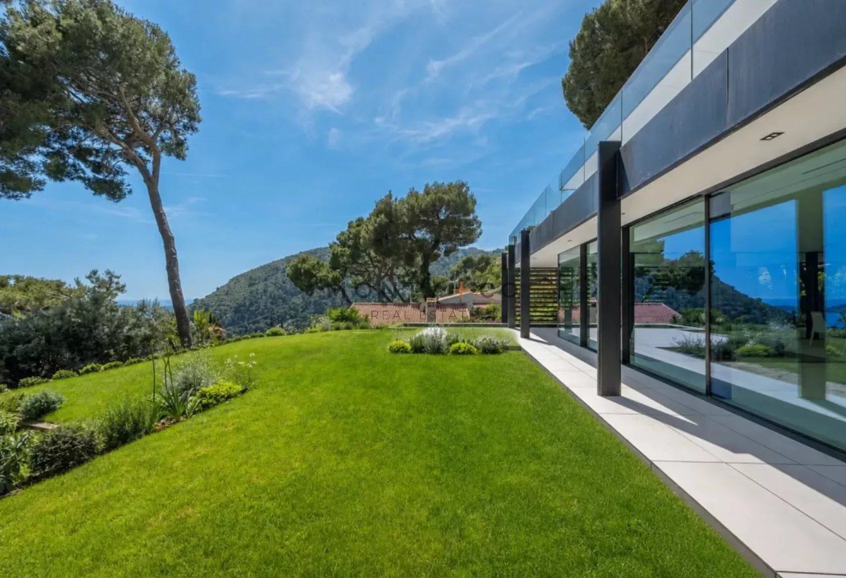 villa en vente sur Èze (06360)