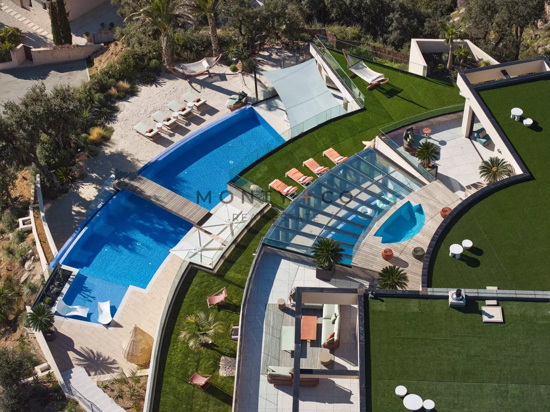 villa en location saisonnière sur Grimaud (83310)