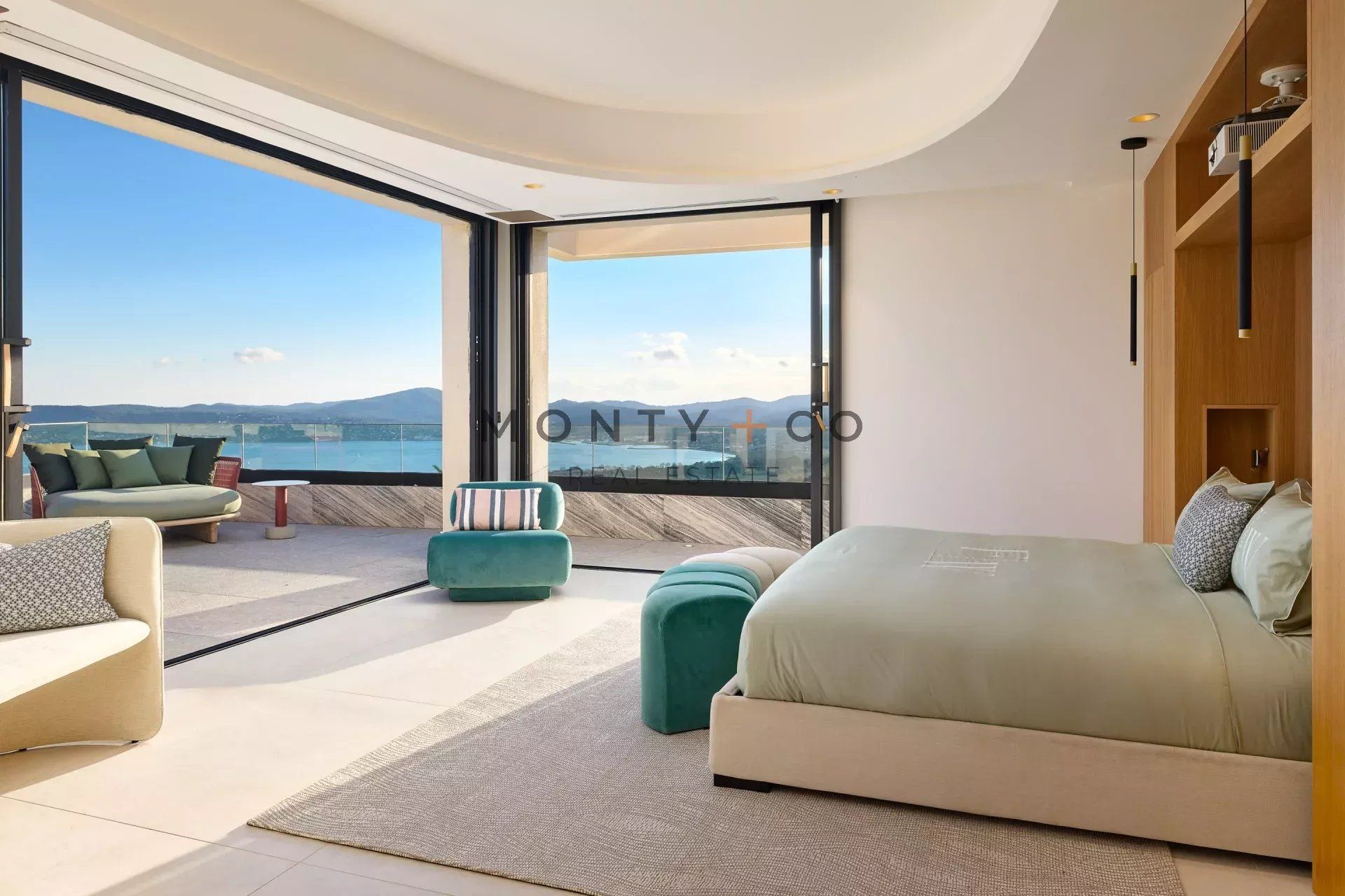 villa en location saisonnière sur Grimaud (83310)