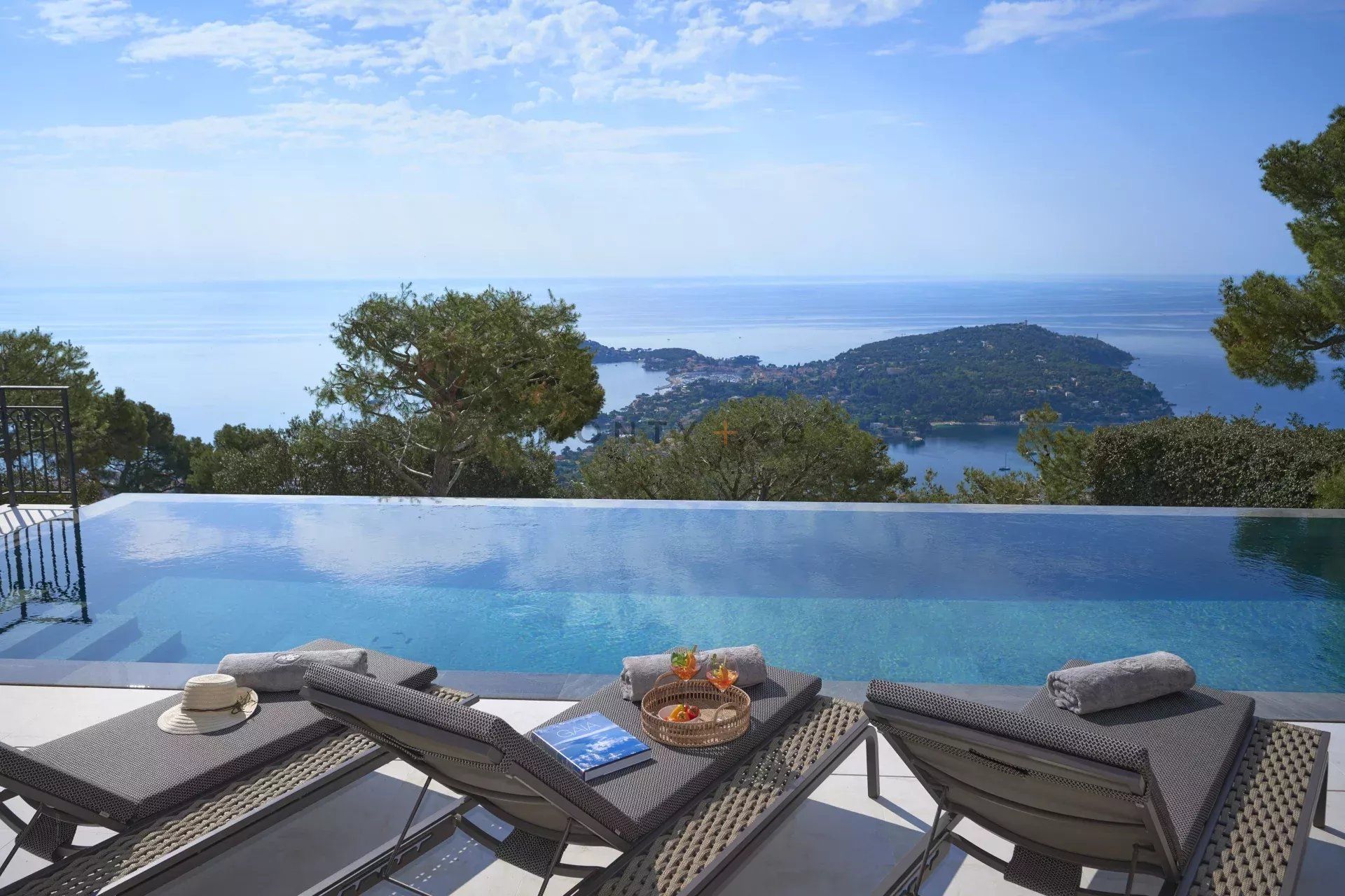 villa en location saisonnière sur Villefranche-sur-Mer (06230)