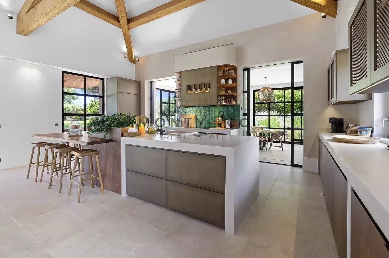 villa en location saisonnière sur Ramatuelle (83350)