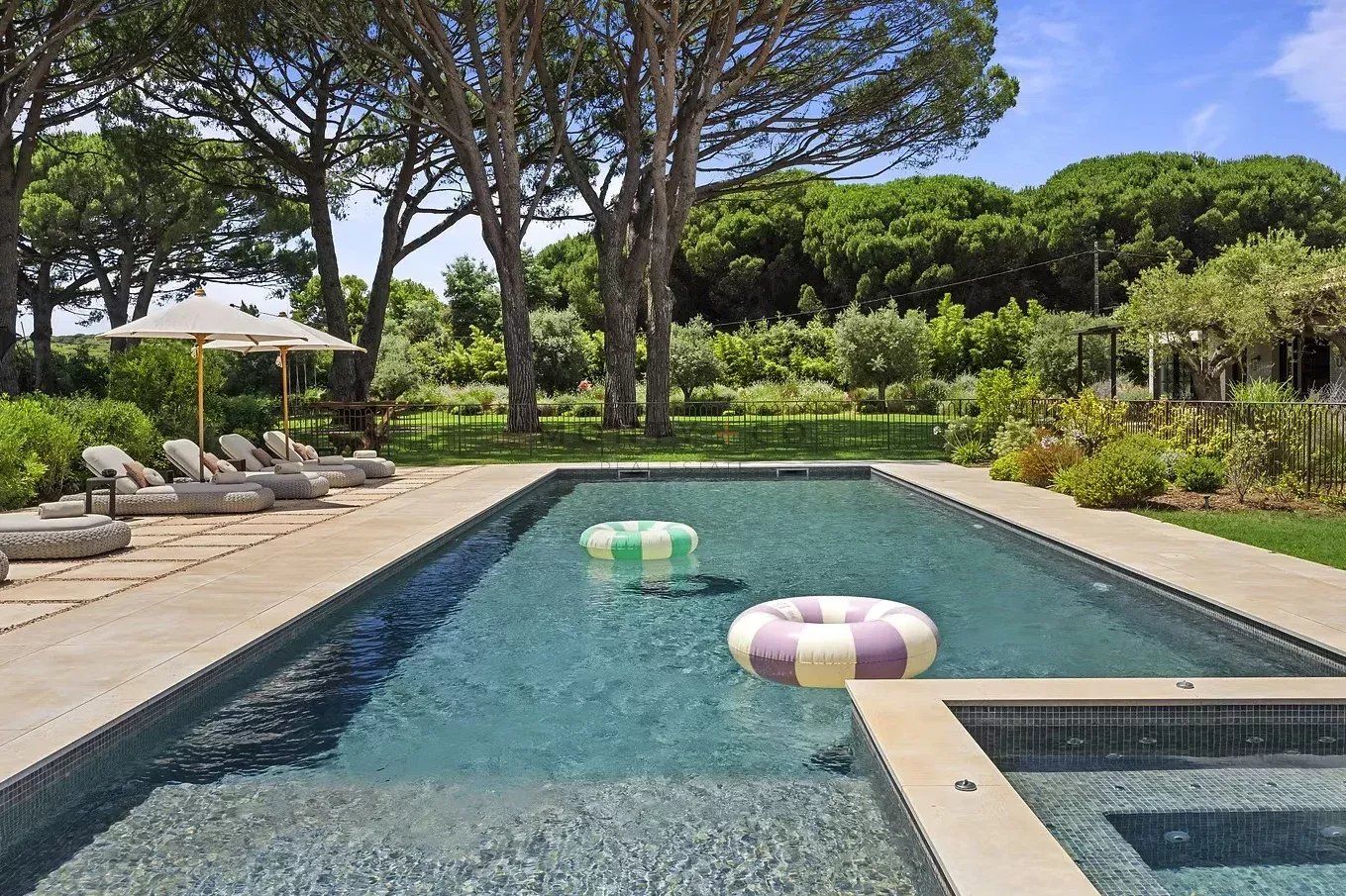 villa en location saisonnière sur Ramatuelle (83350)