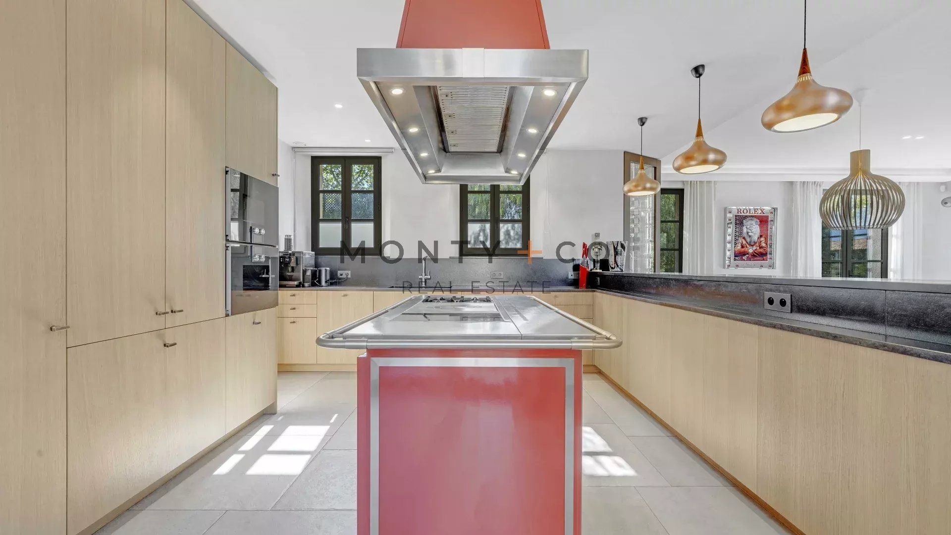 villa en location saisonnière sur Saint-Tropez (83990)
