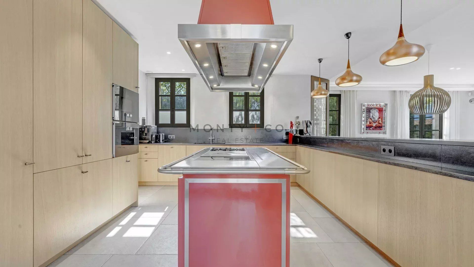 villa en location saisonnière sur Saint-Tropez (83990)
